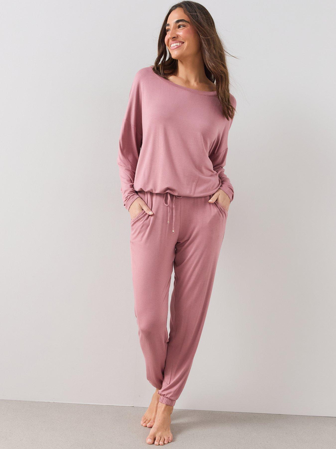Image 5 of 6 of The Very Collection Slouchy Cuffed Pyjama Set&nbsp;