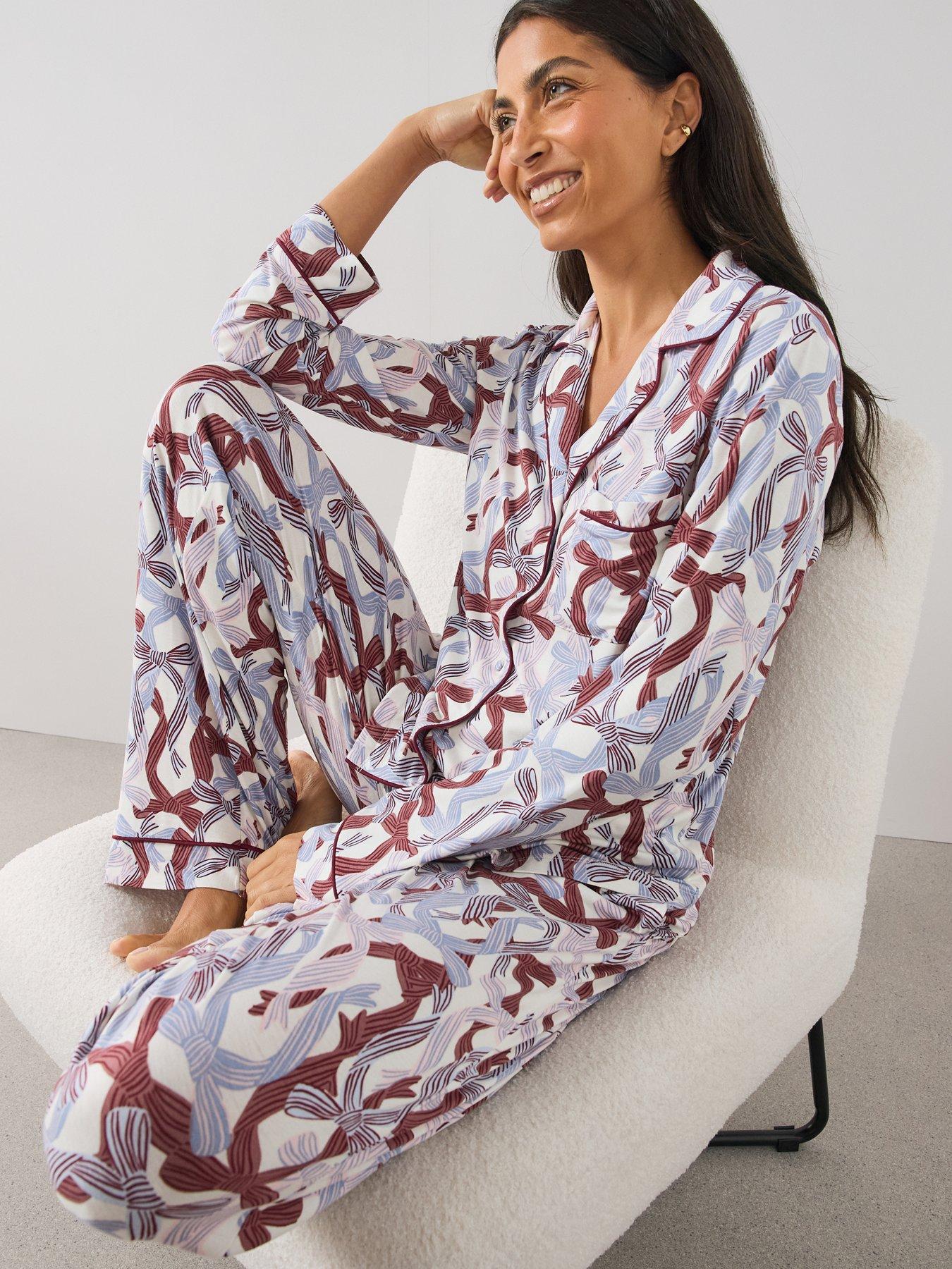 Image 4 of 6 of The Very Collection Jersey Revere Bow Print Pyjama Set - Multi