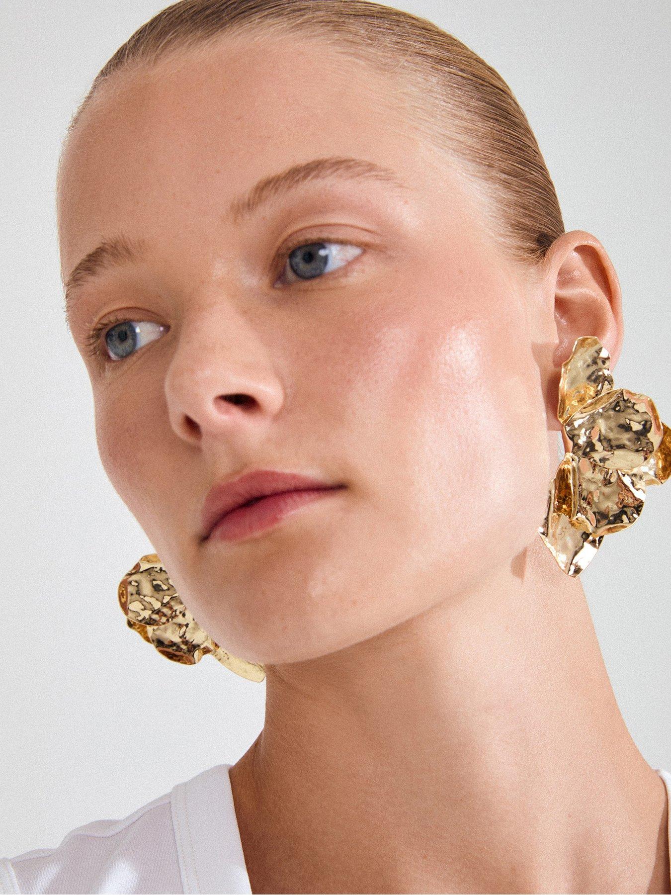 Image 2 of 4 of Pilgrim VIREL earrings gold-plated