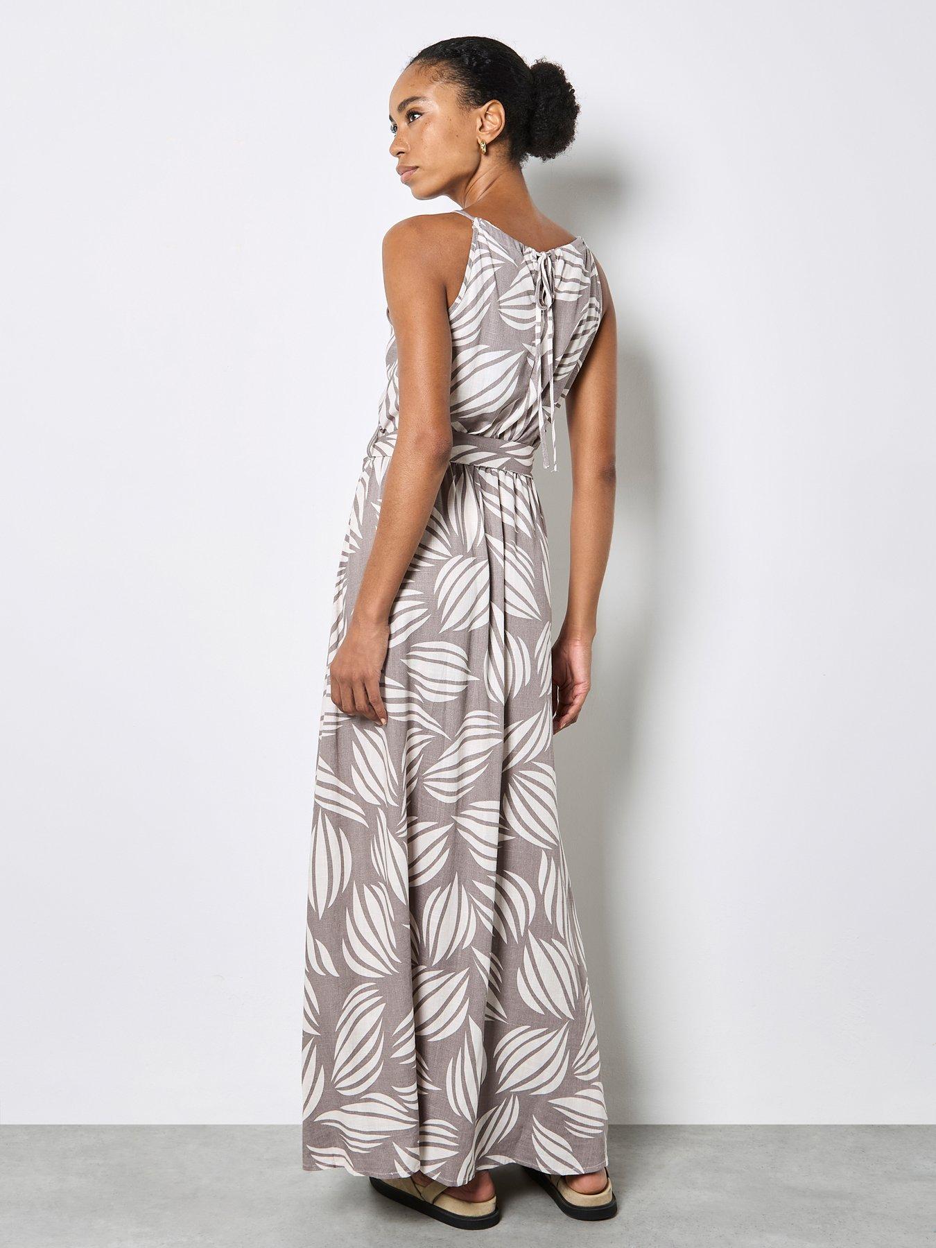 Image 2 of 5 of Apricot Apricot Ovrsizd Shells High Nck Maxi Drs