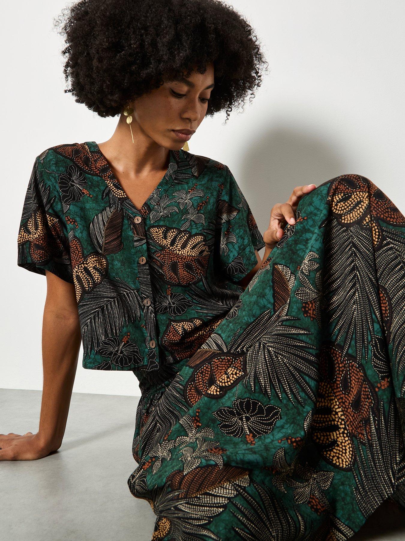 Image 3 of 5 of Apricot Palm Print Maxi Skirt