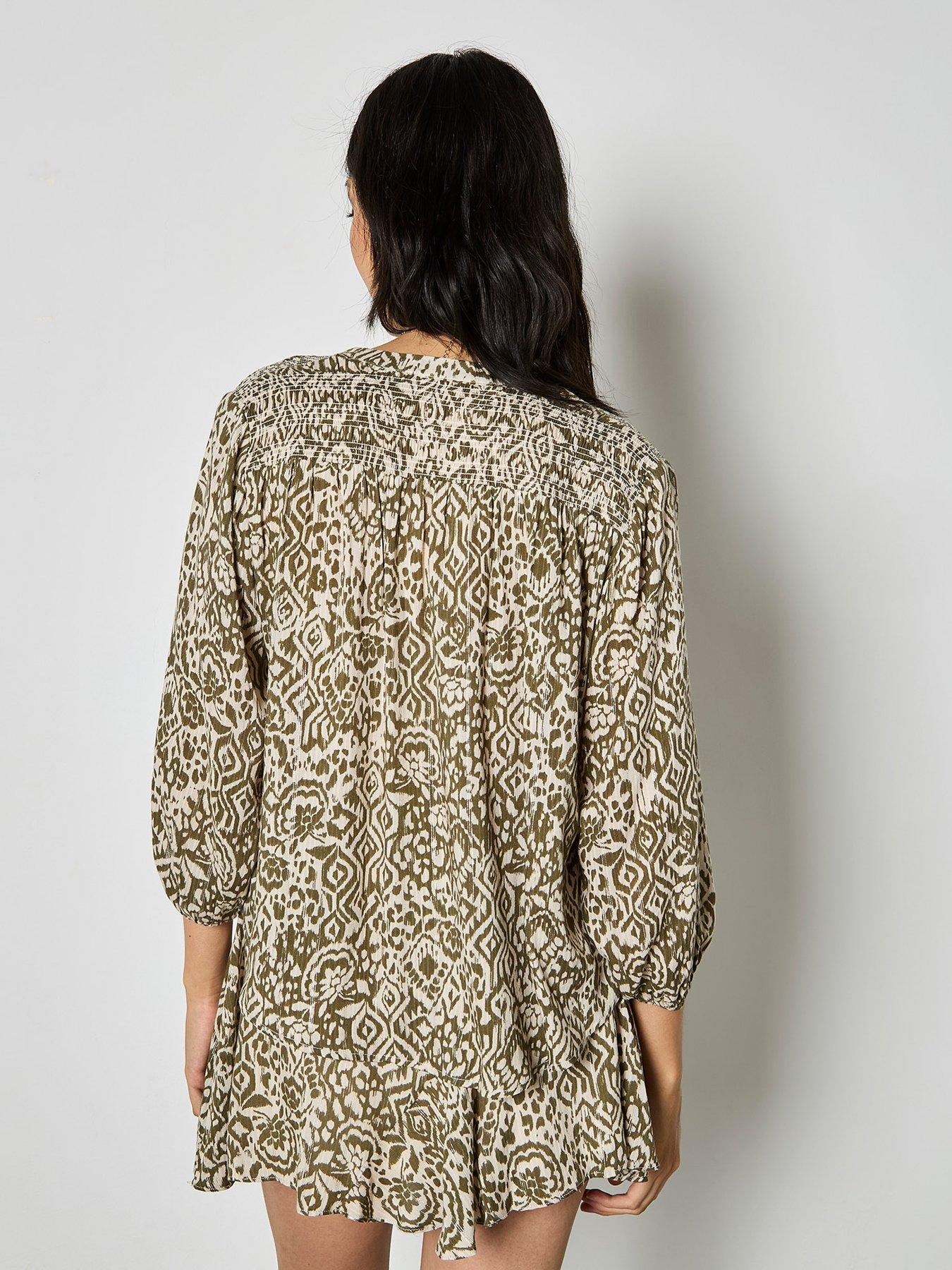 Image 2 of 4 of Apricot Lurex Jacquard Blouse With Smocking At Yoke