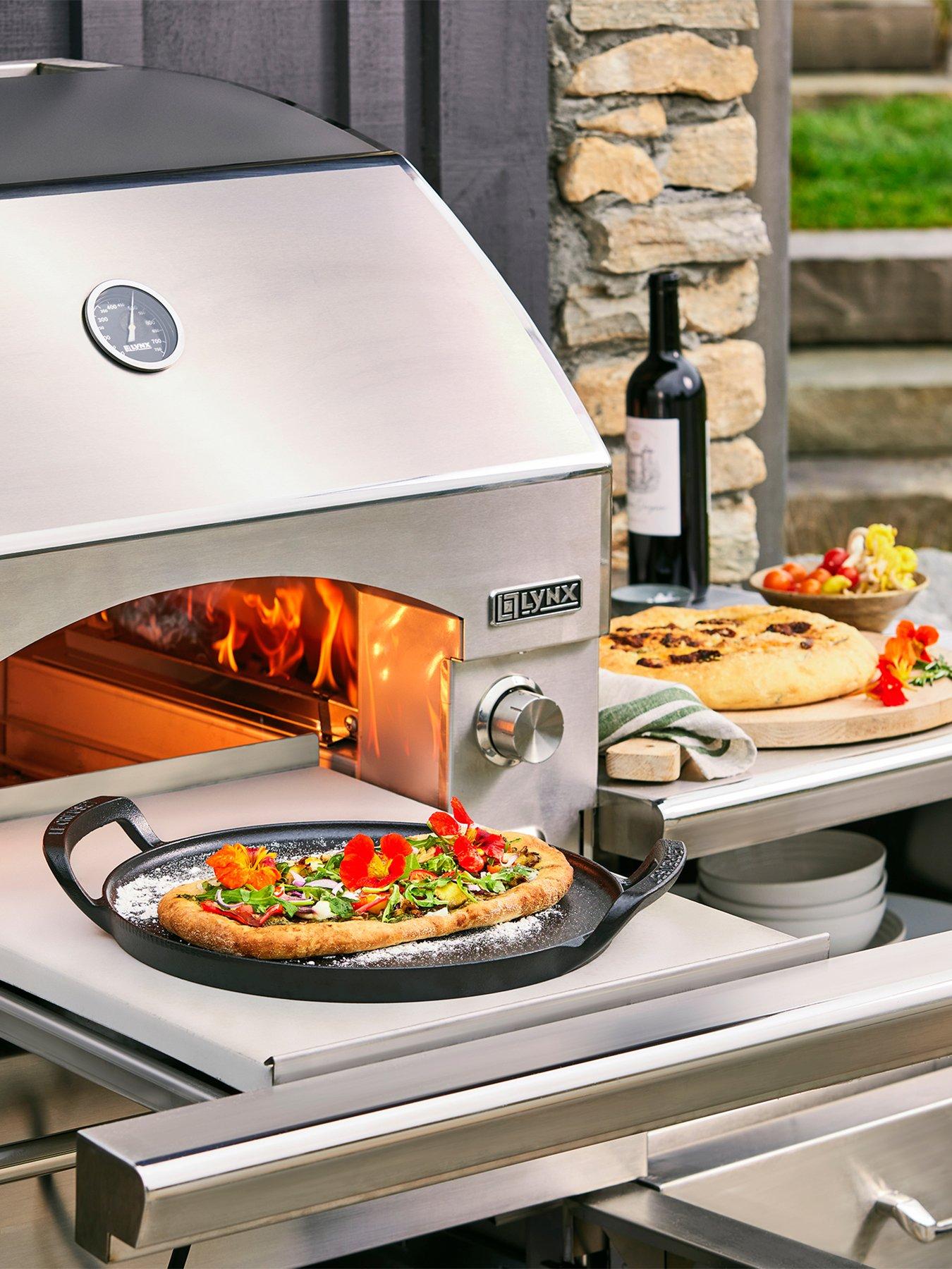 Le Creuset Cast Iron Bbq Round Pizza Pan 35cm Satin Black