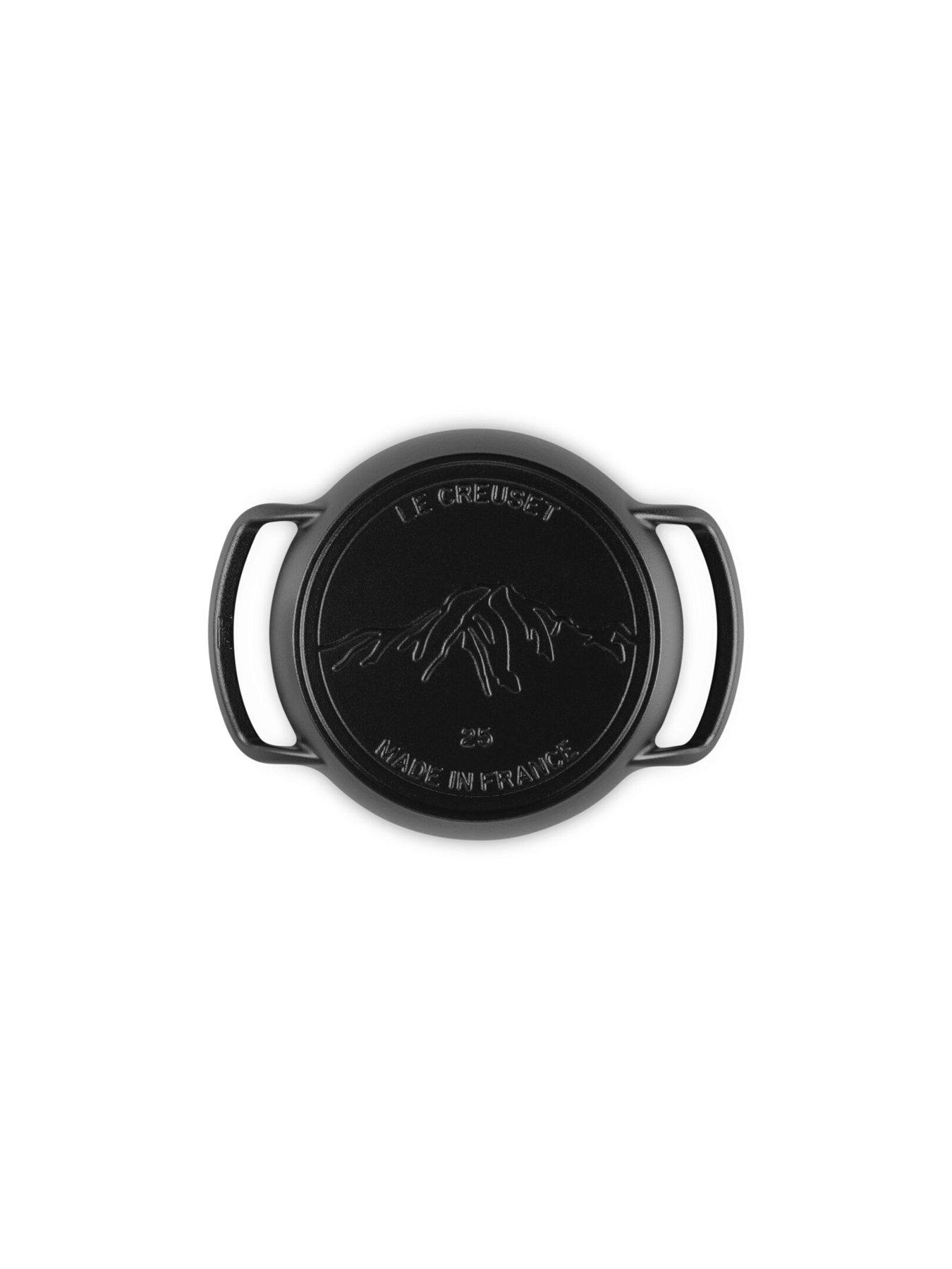 Image 6 of 6 of Le Creuset Cast Iron Bbq Round Skillet 25cm Satin Black