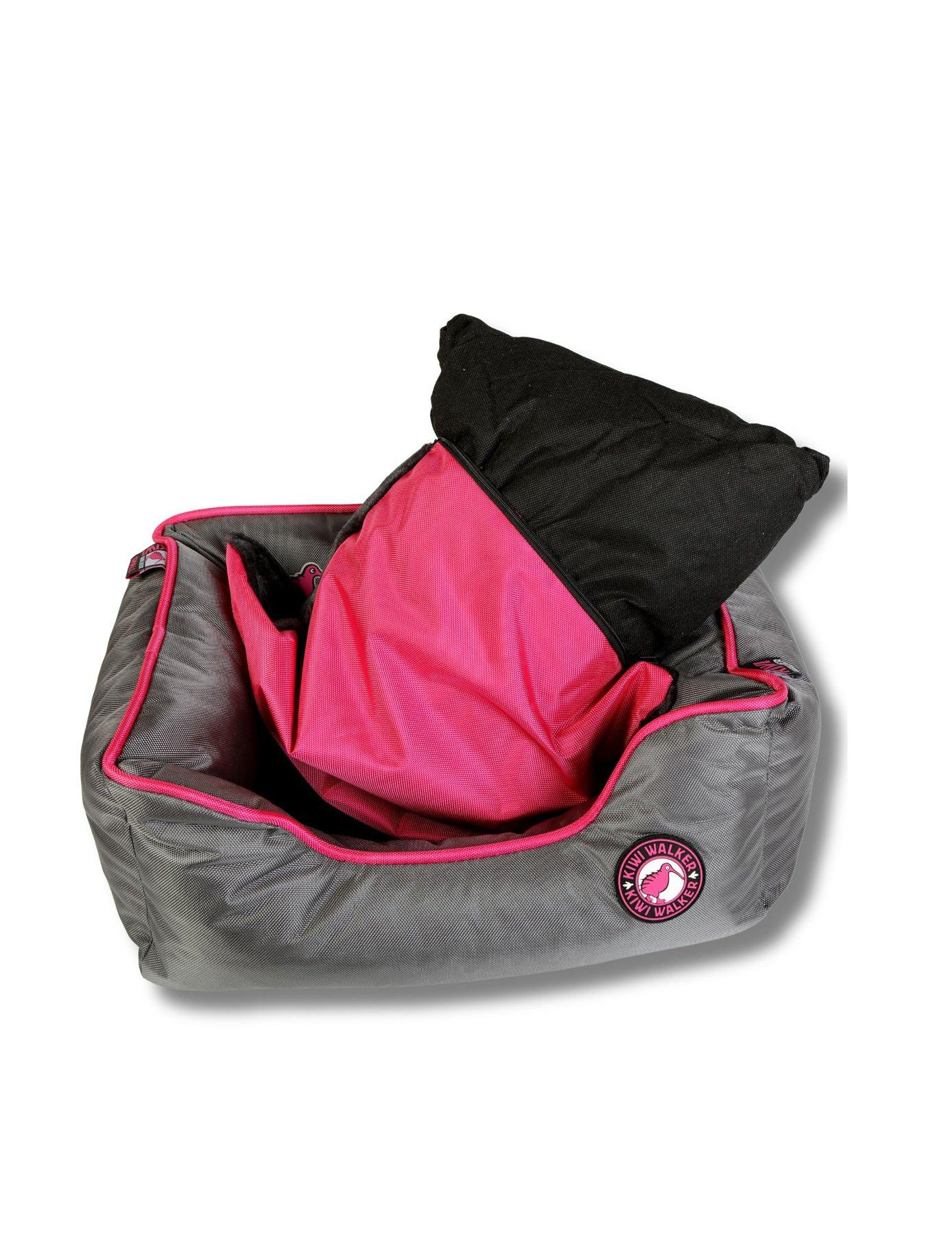 Image 3 of 5 of Kiwi Walker Blue Running Border Bed - XL