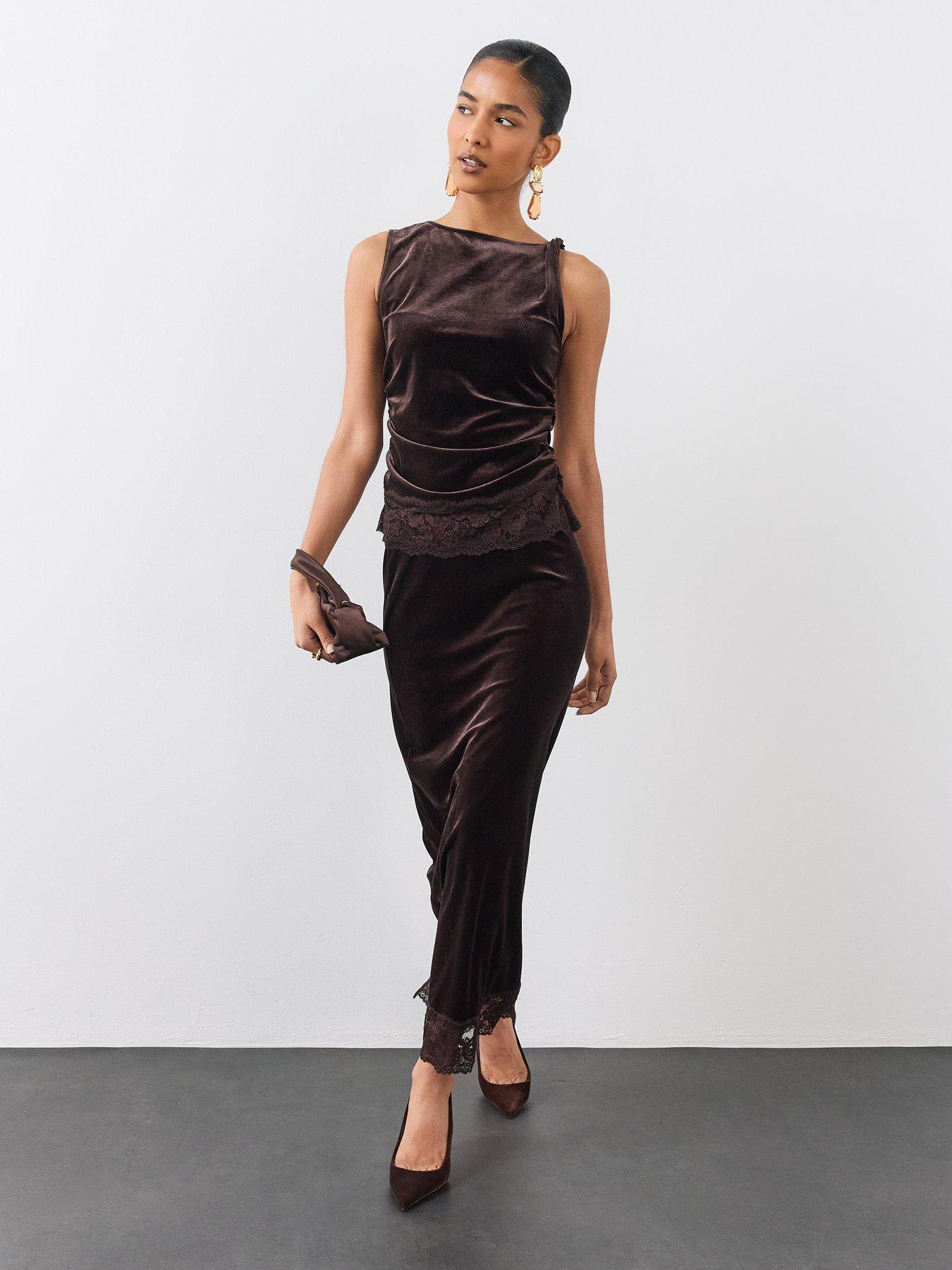 Image 3 of 6 of The Very Collection Womens Lace Hem Ruched Sleeveless Top - Brown