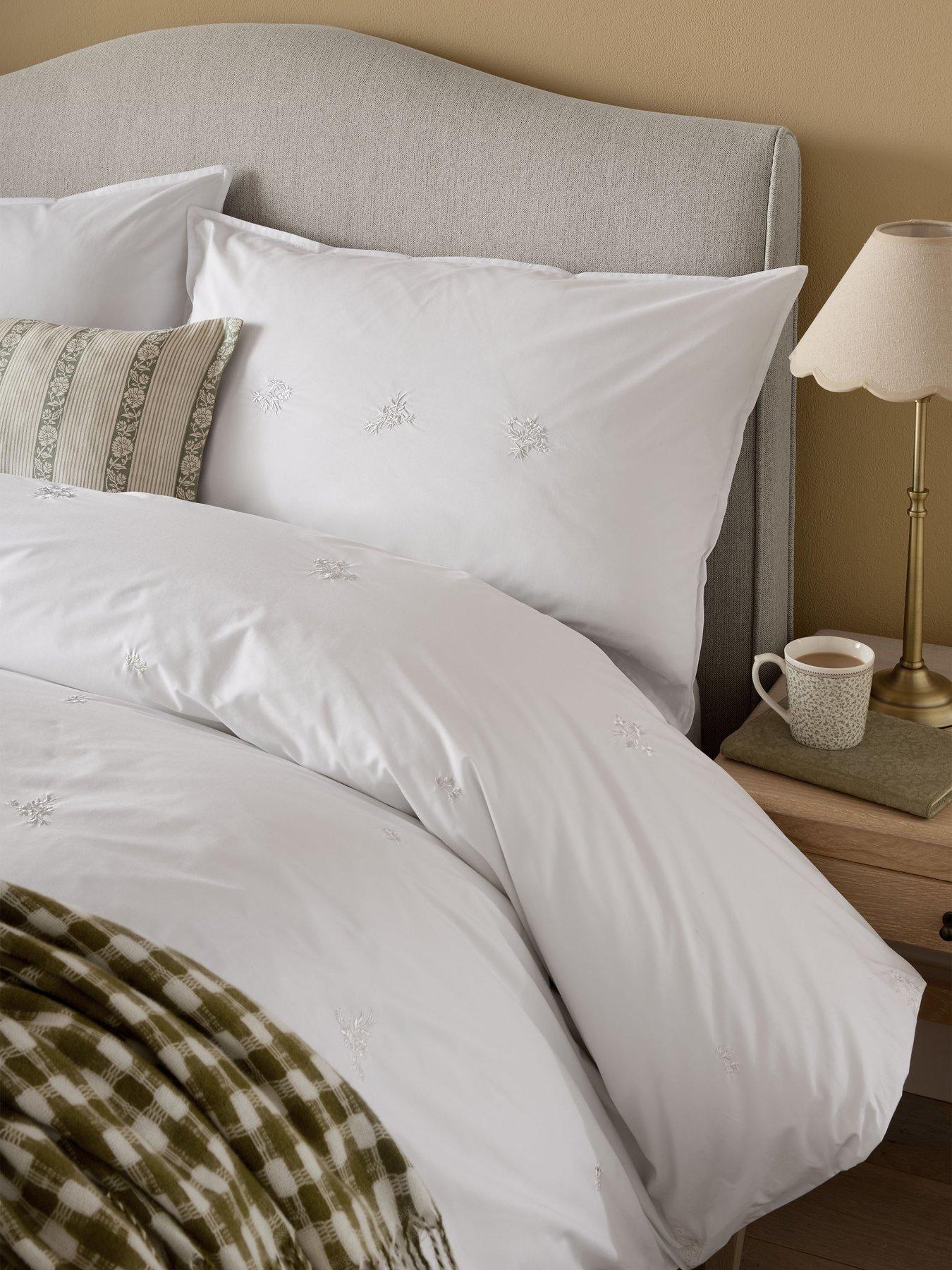 Laura Ashley Keeleigh Posy 100% Cotton Oxford Pillowcase Pair 50cm x 75cm White