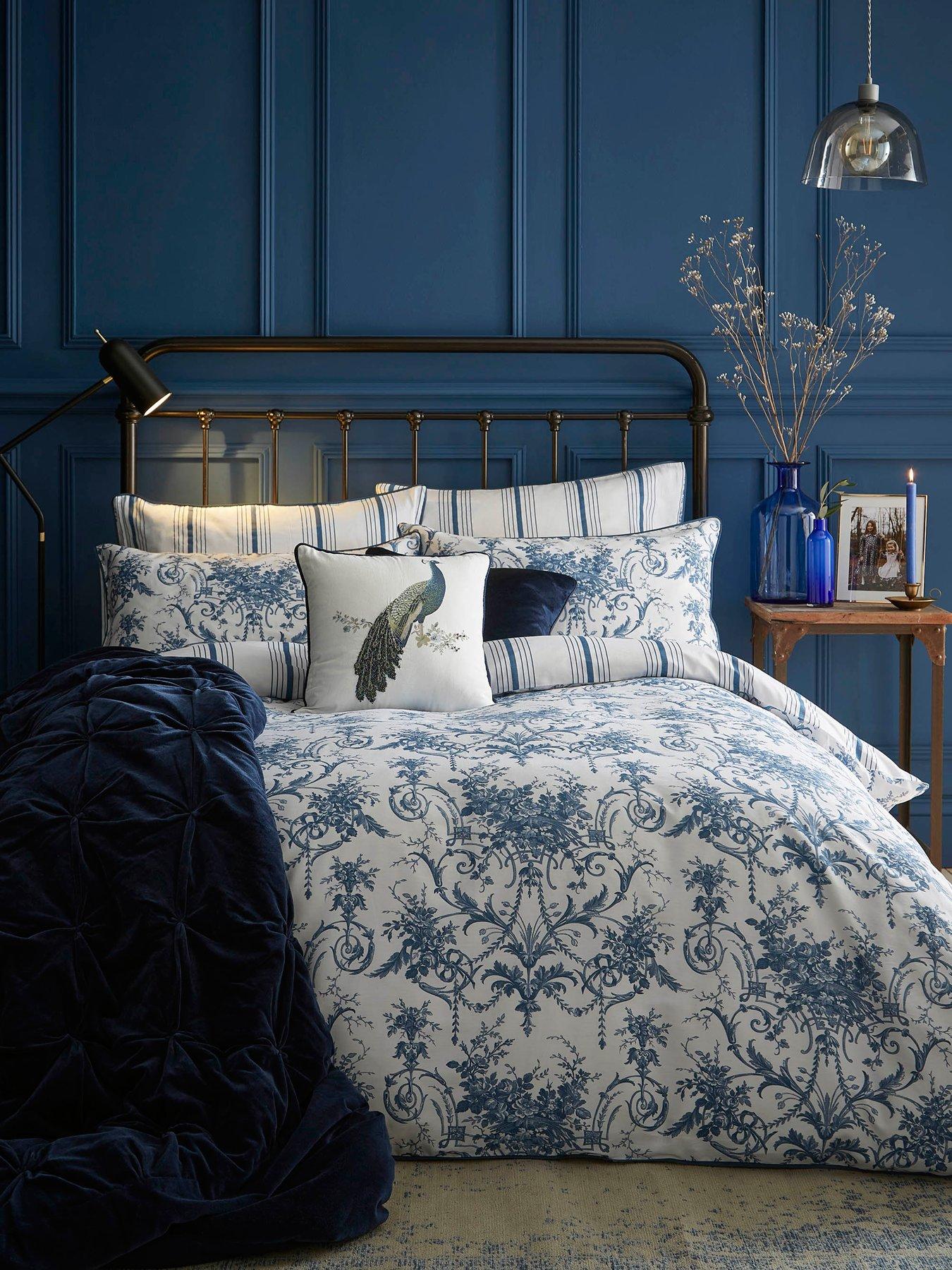 Laura Ashley Tuileries 100% Cotton Quilt Set Midnight