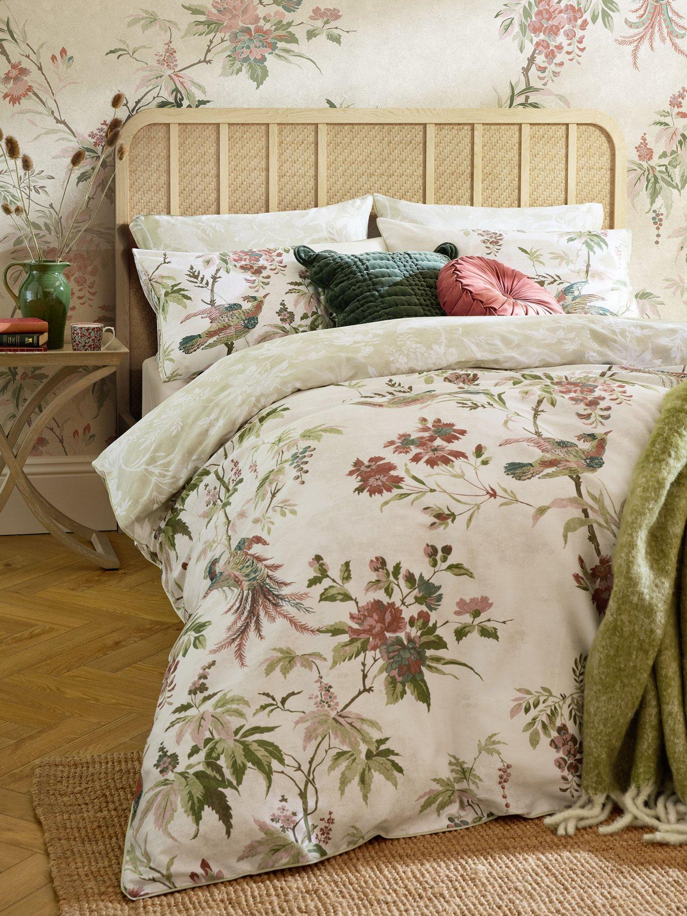Laura Ashley Attleton 100% Cotton Quilt Set Sage
