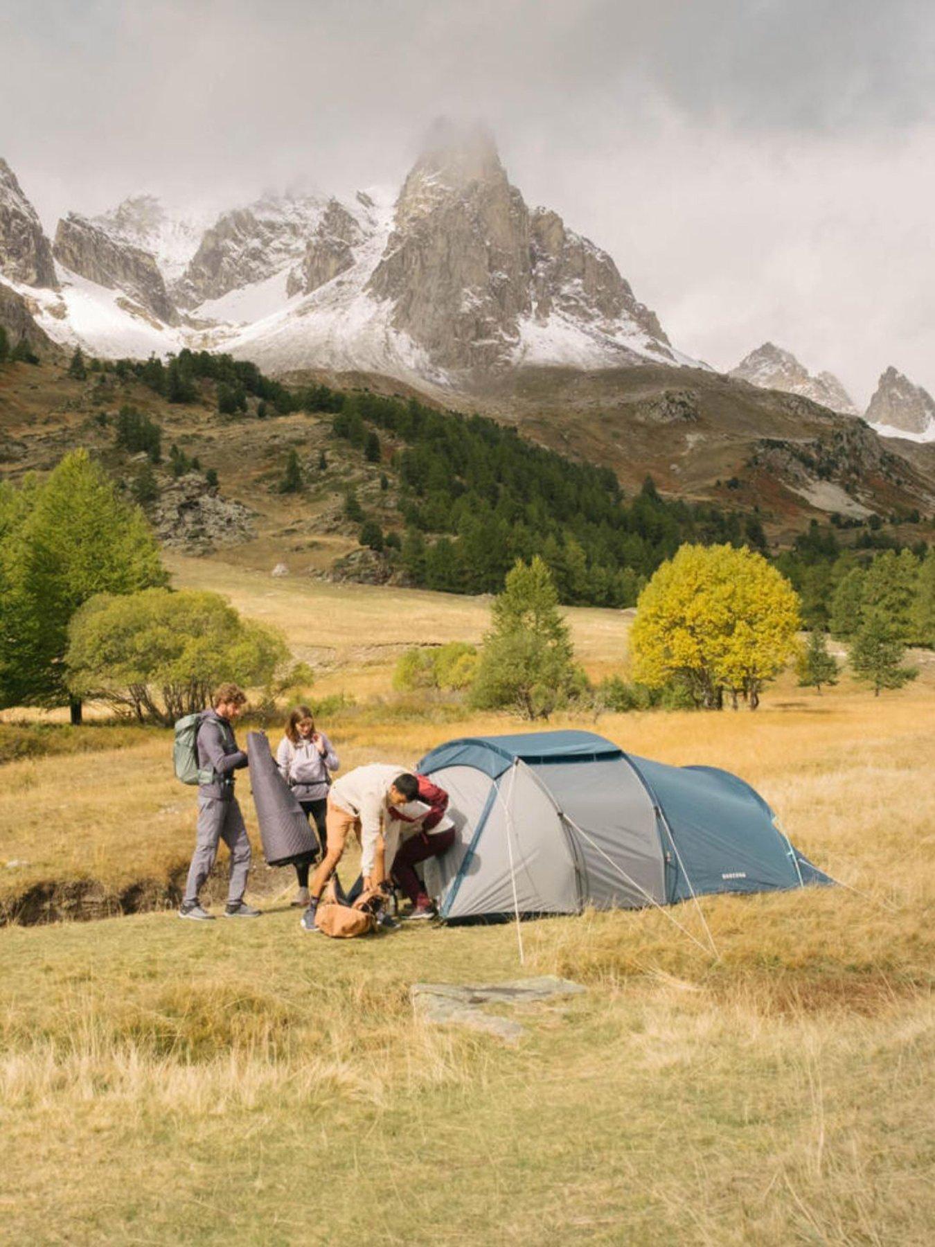 Image 2 of 7 of Decathlon Mh100 Xxl 4 Person Tent
