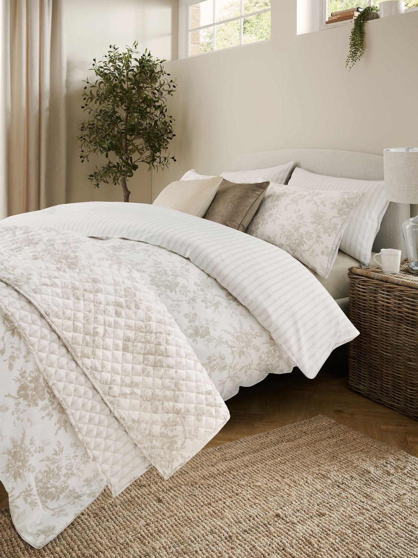 Laura Ashley Walled Garden 100% Cotton Standard Pillowcase Pair 50cm x 75cm Dove Grey