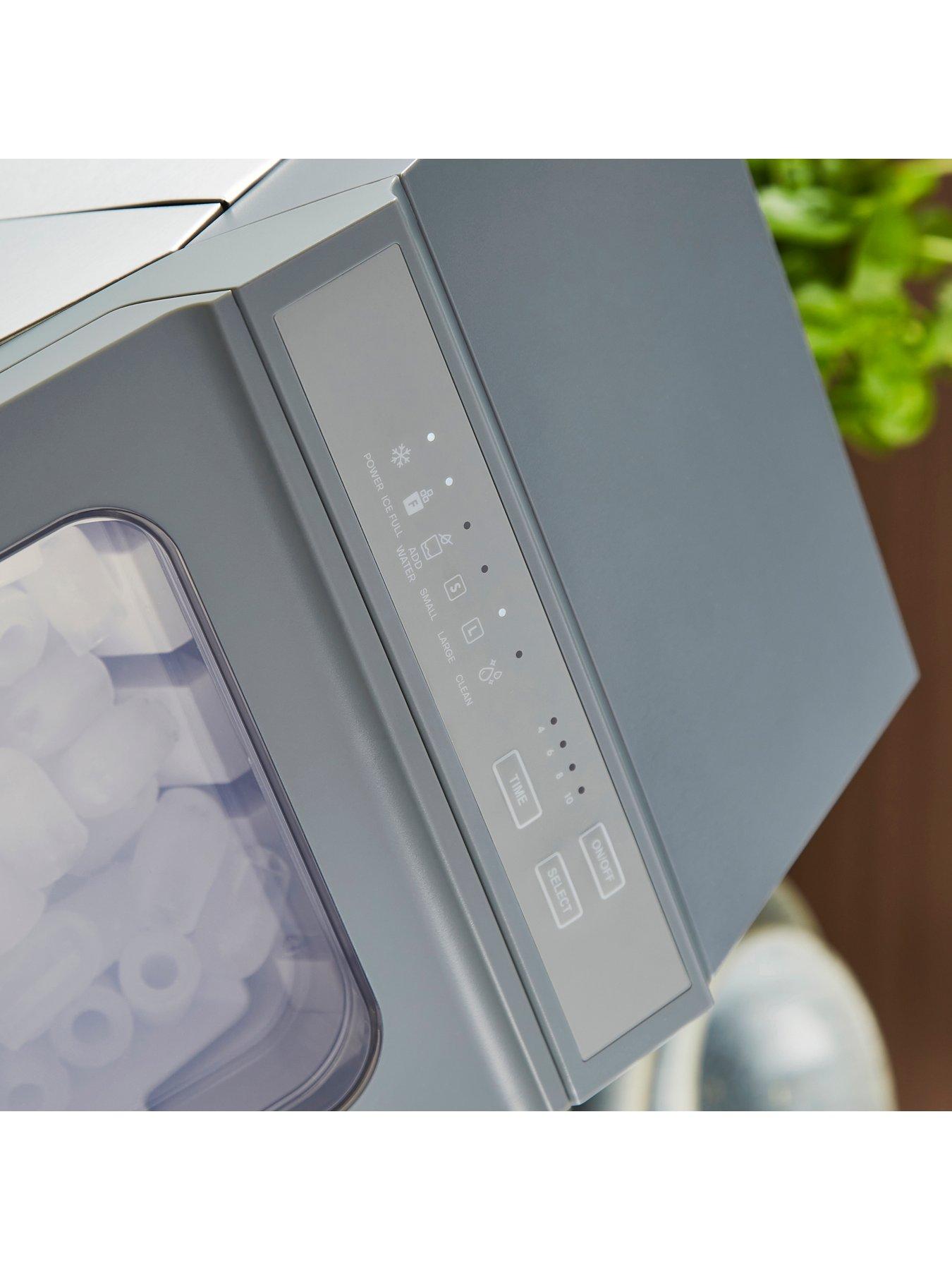 Image 7 of 8 of Morphy Richards FrostPro 15kg Bullet Ice Maker