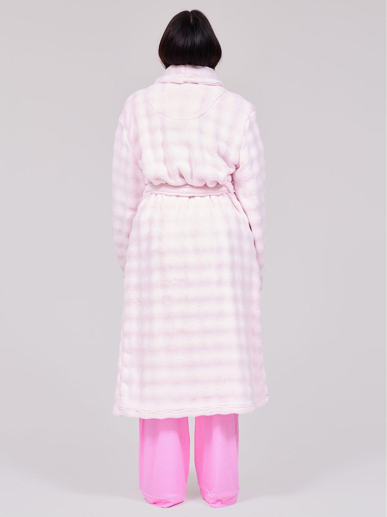 Image 2 of 2 of Loungeable Womens Bubble Cut Shawl Collar Midi Dressing Gown - Pink