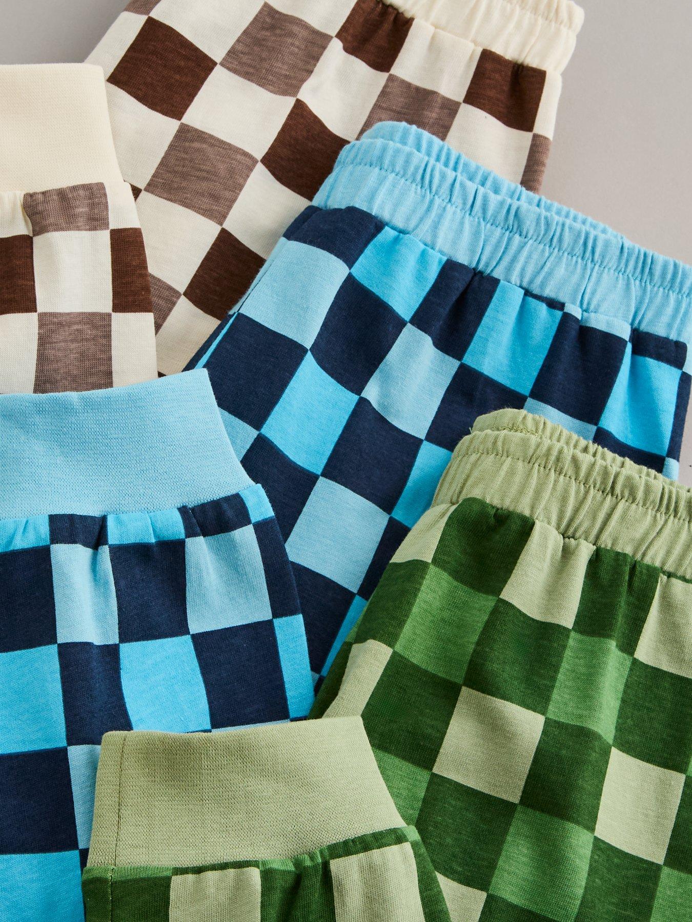 Image 5 of 6 of The Very Collection 3 Pack Transport Check Bottom Pyjam (9 months - 7 years) - Multi