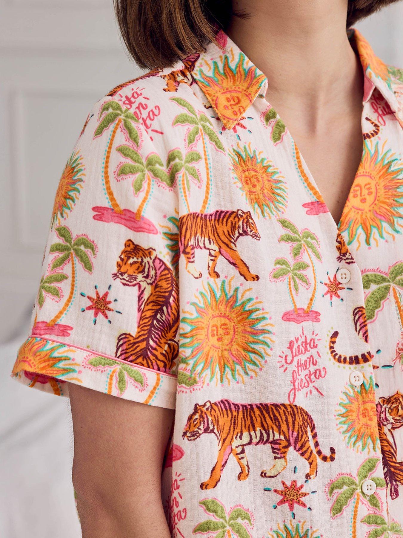 Image 4 of 7 of CHELSEA PEERS Cotton Cheesecloth Siesta Tiger Print Short Button Up Pyjama Set - Off White