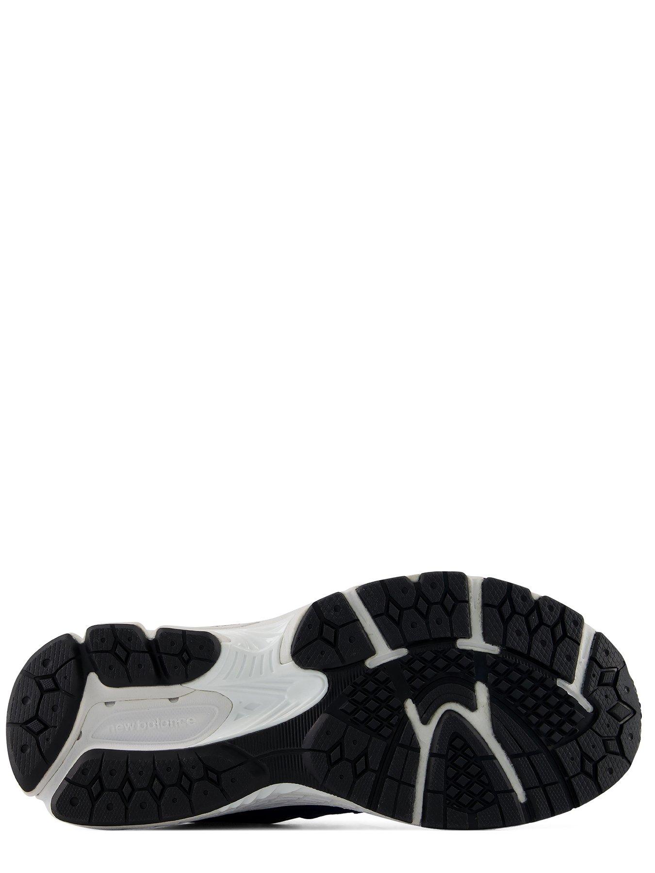 Image 5 of 7 of New Balance Junior 2002 Trainers - Navy