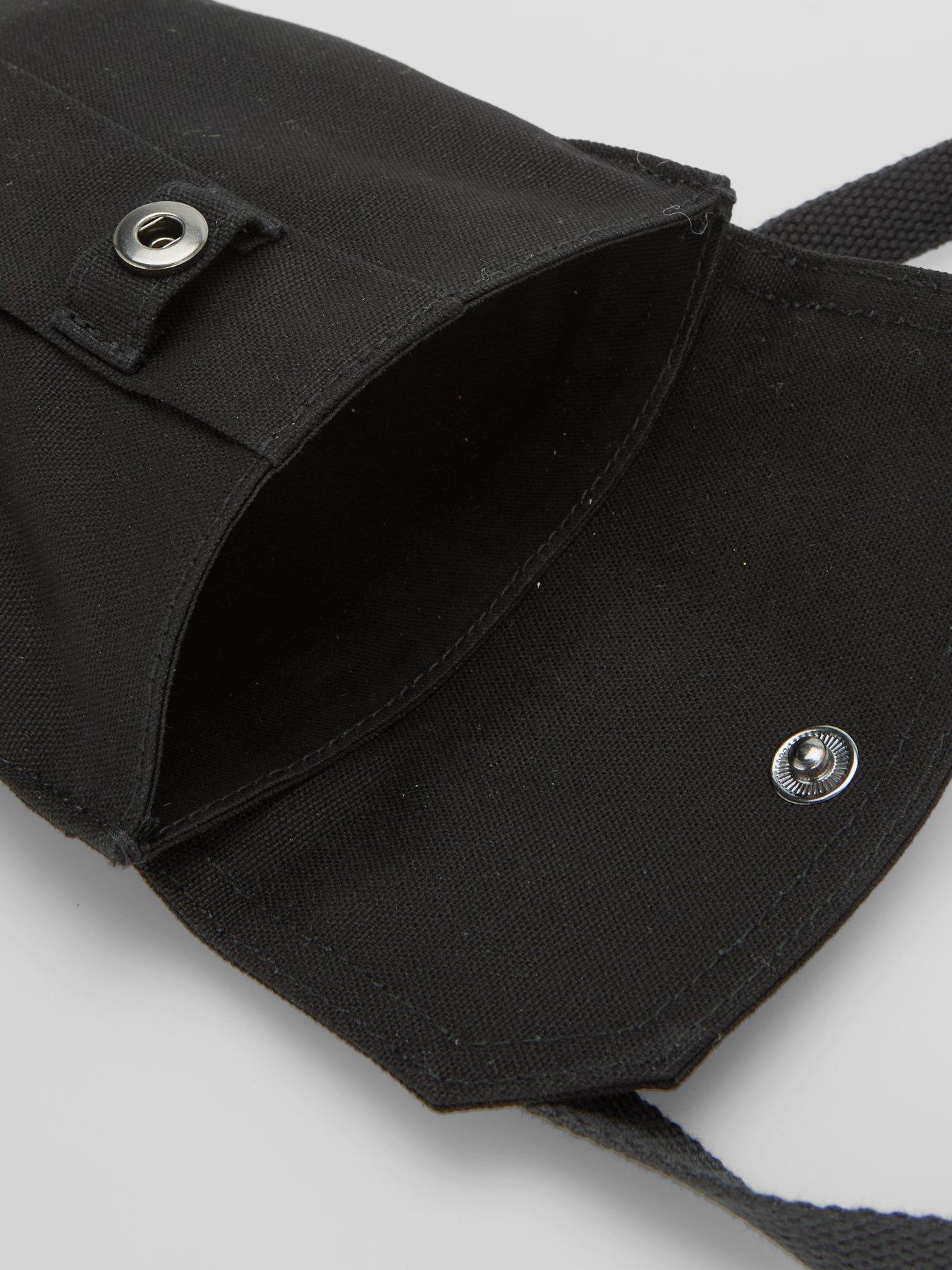 Image 4 of 6 of Levi's Dubcoe Crossbody Bag - Black