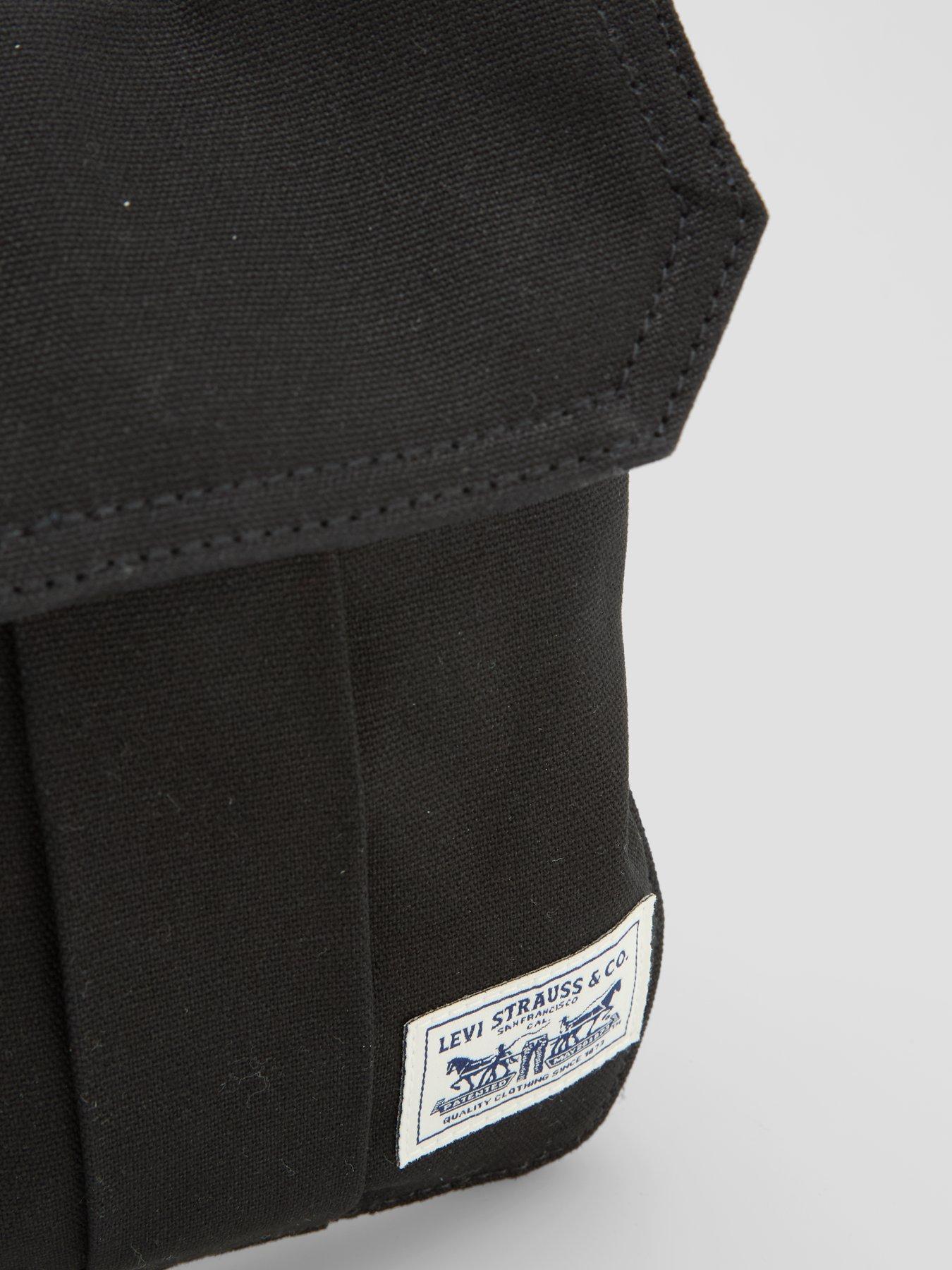 Image 6 of 6 of Levi's Dubcoe Crossbody Bag - Black