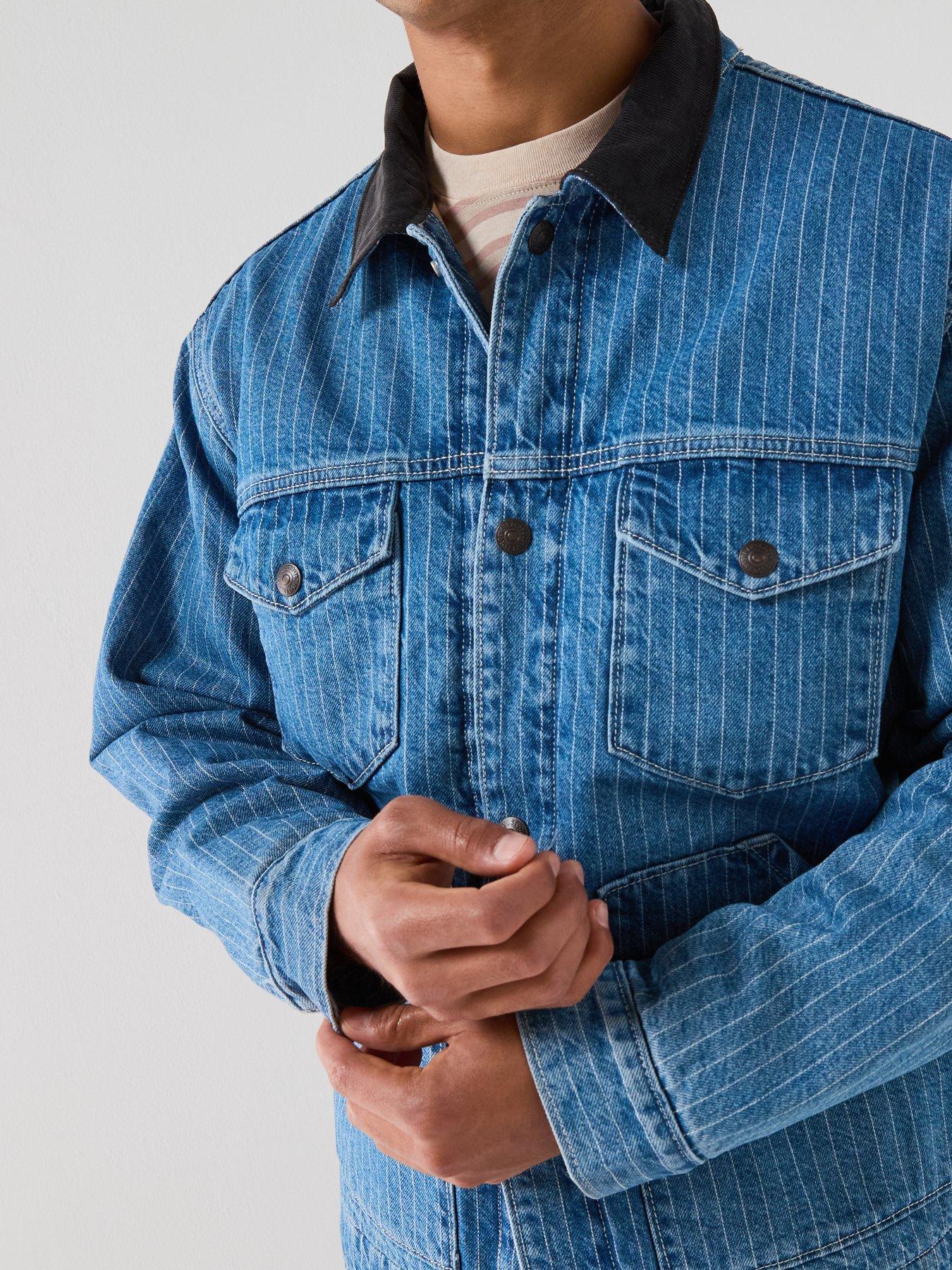 Image 4 of 6 of Levi's Men's Munroe Trucker Denim Jacket - Light Blue