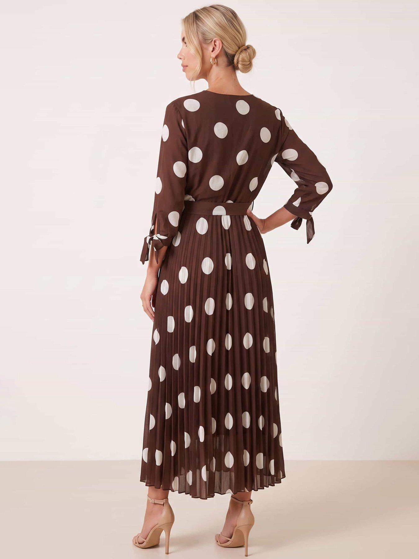 Image 3 of 4 of Style Cheat Spot Pleat Dress
