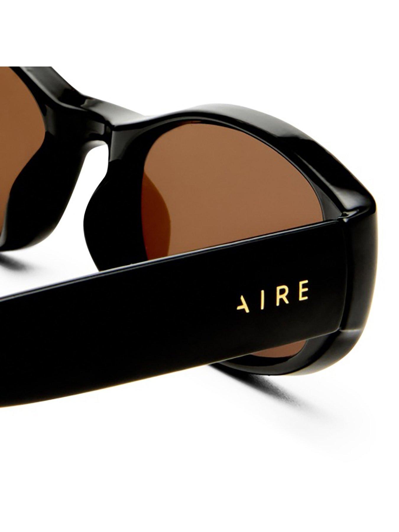 Image 4 of 4 of Aire Caellum