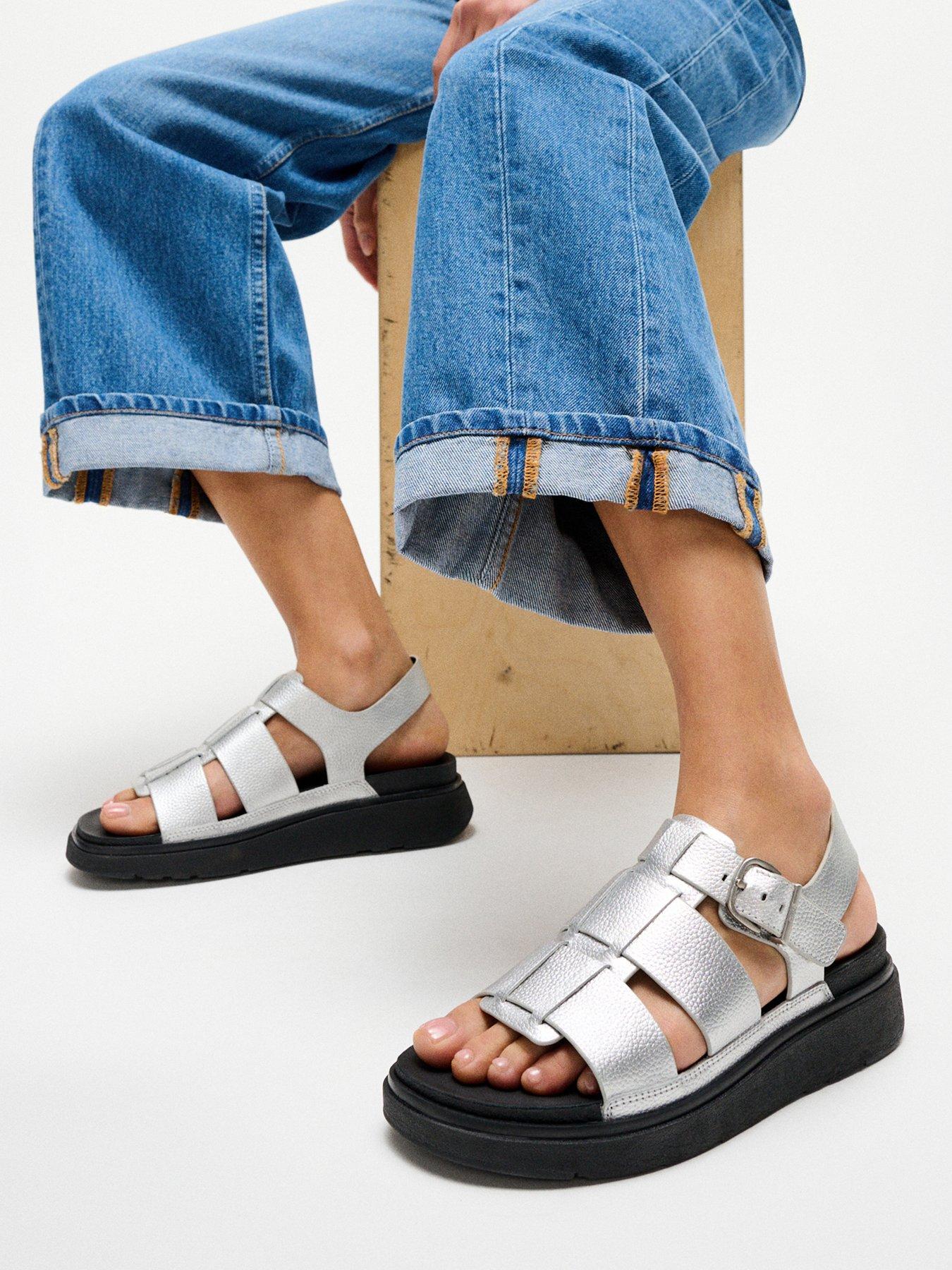 FitFlop Gen-ff Tumbled-leather Fisherman Sandals