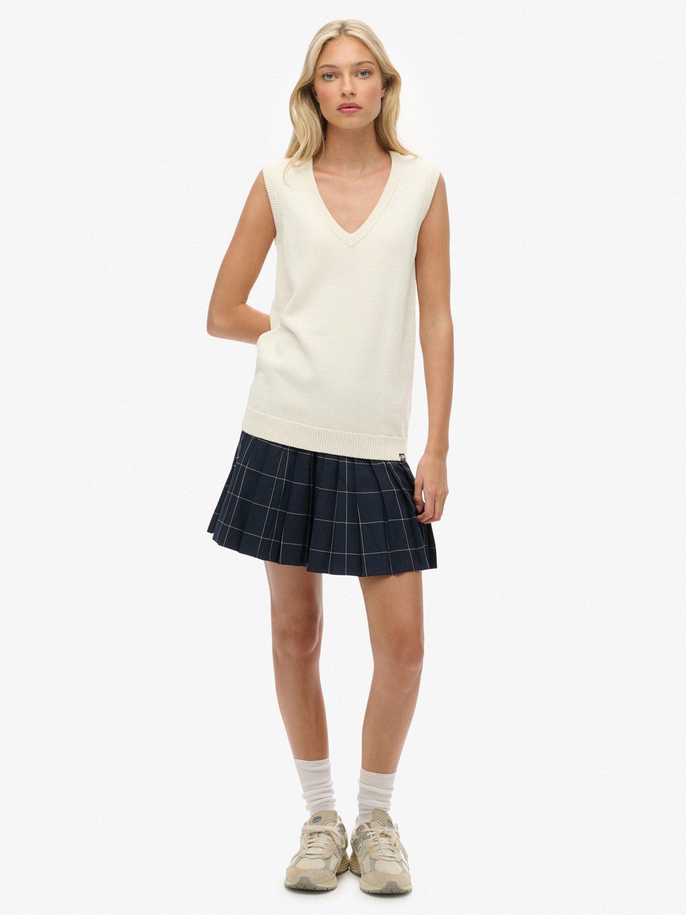 Image 3 of 5 of Superdry Athletic Essentials Knitted Tank Top- Cream
