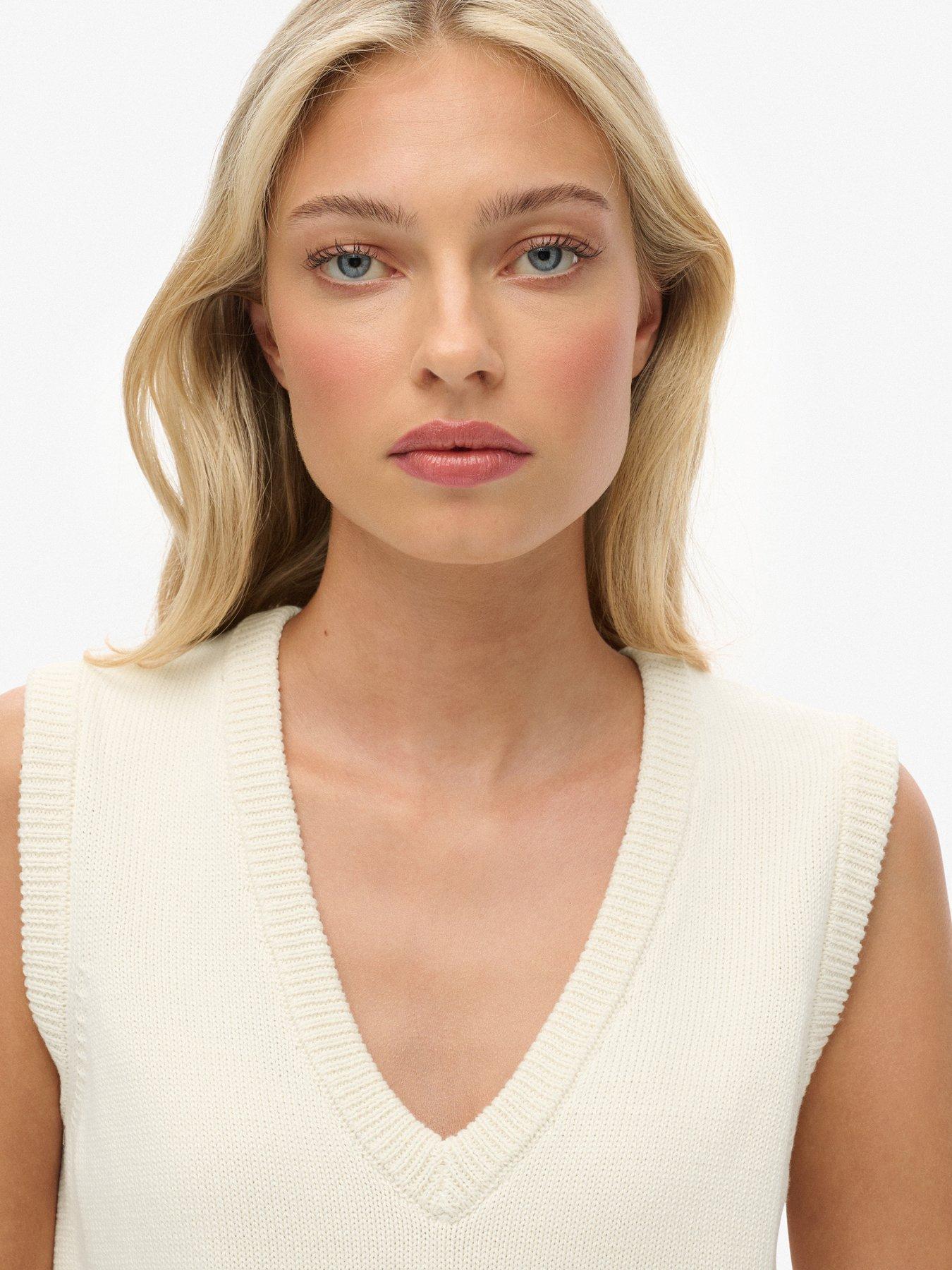 Image 4 of 5 of Superdry Athletic Essentials Knitted Tank Top- Cream