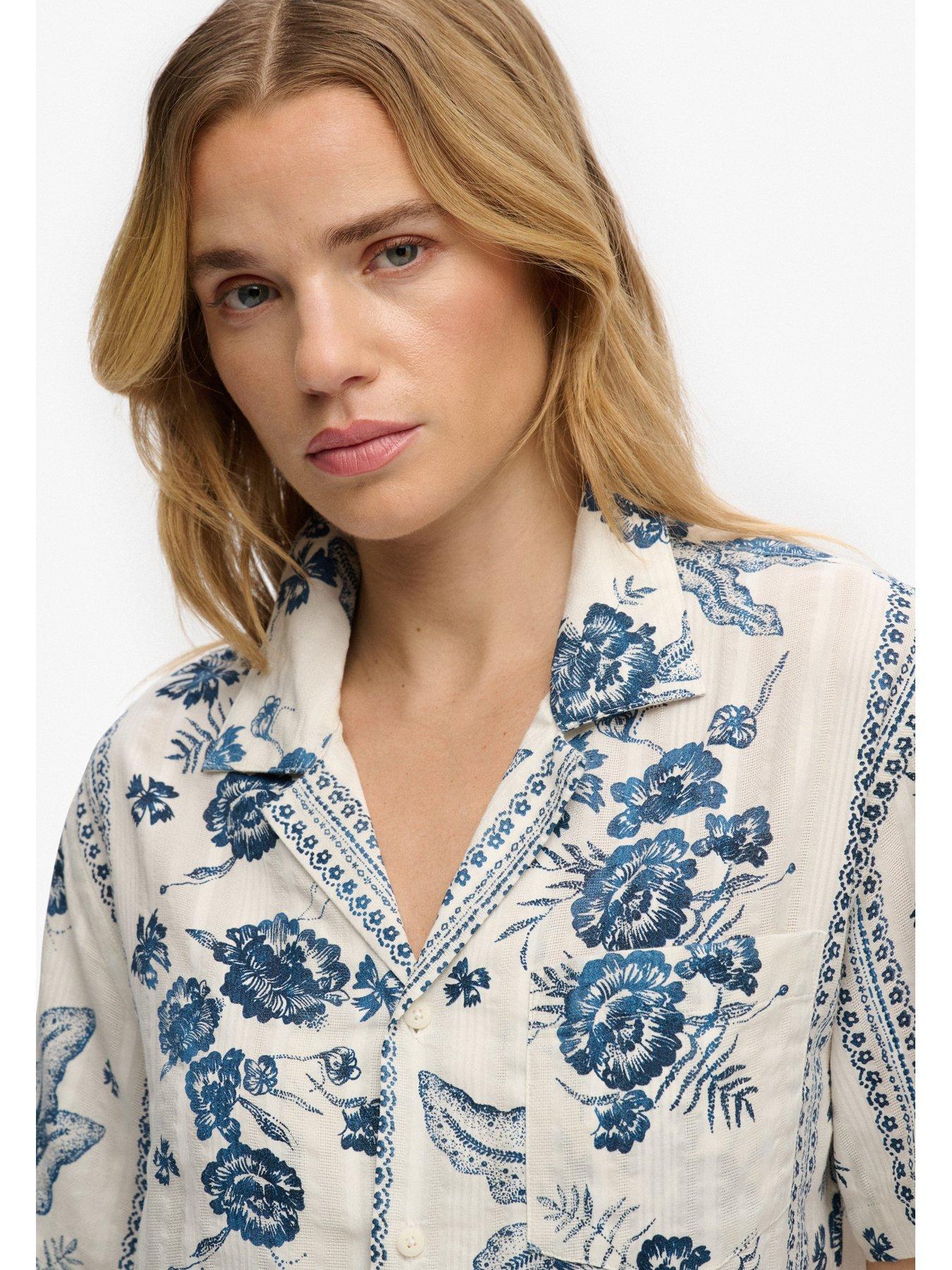 Image 4 of 5 of Superdry Beach Printed Short Sleeve Shirt - Cream
