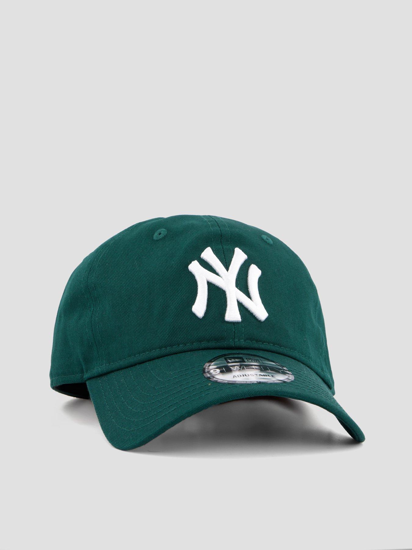 Image 3 of 4 of New Era Mens League Essential 9TWENTY New York Yankees Cap - Green
