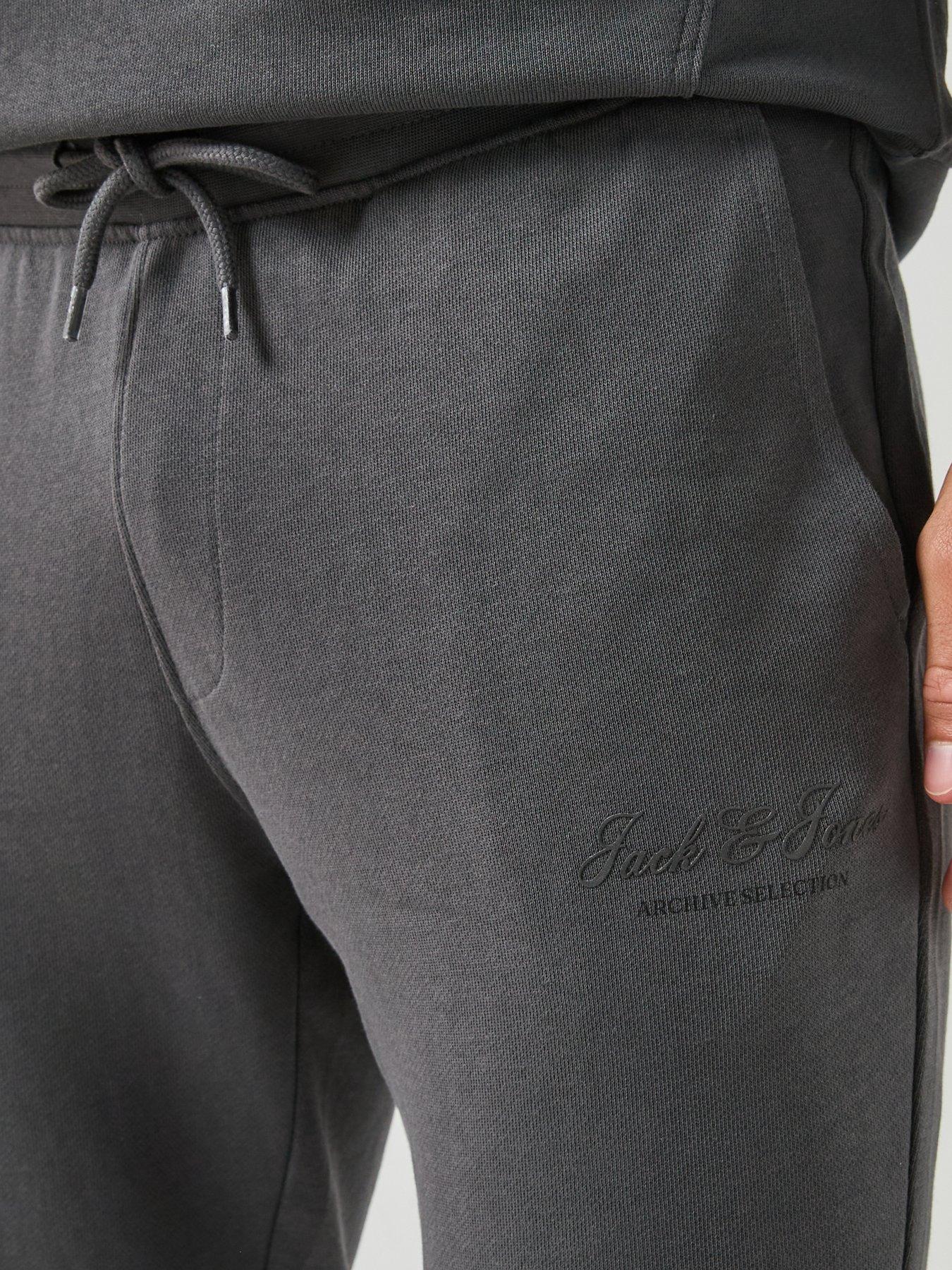 Image 4 of 5 of Jack & Jones Gordon Archive Joggers - Asphalt