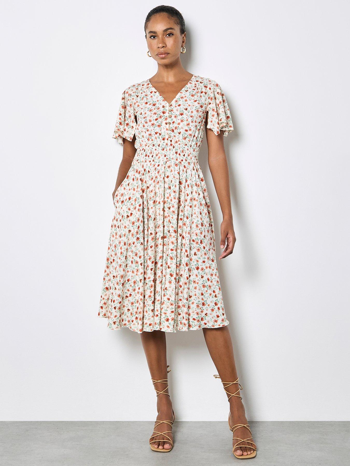 Apricot Painterly Floral Ditsy In Coconut Button Angel Sleeve Dress - Cream