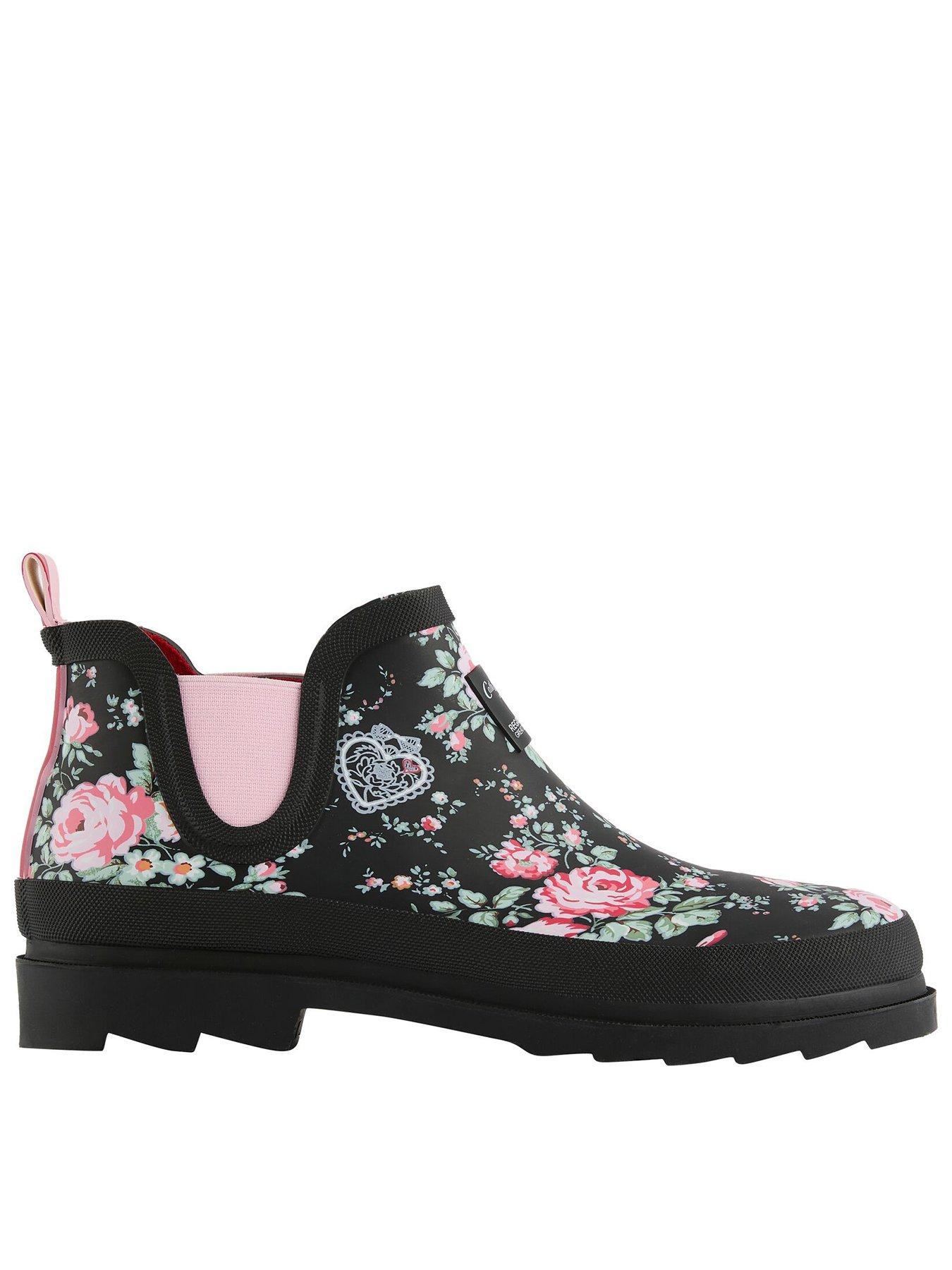 Image 1 of 6 of Regatta Ladies Cath Kidston Low Welly - Black Hackney Rose