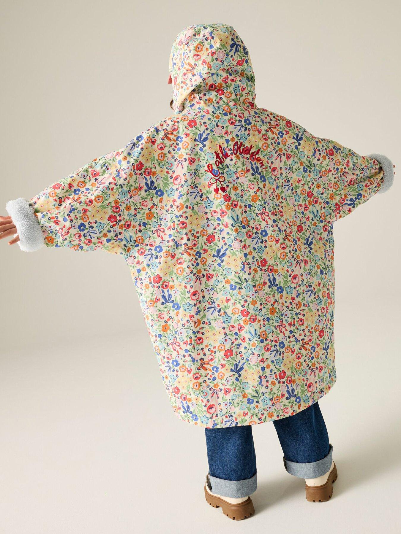 Image 2 of 7 of Regatta Girls Cath Kidston Junior Changing Robe - Cream Harmony Ditsy