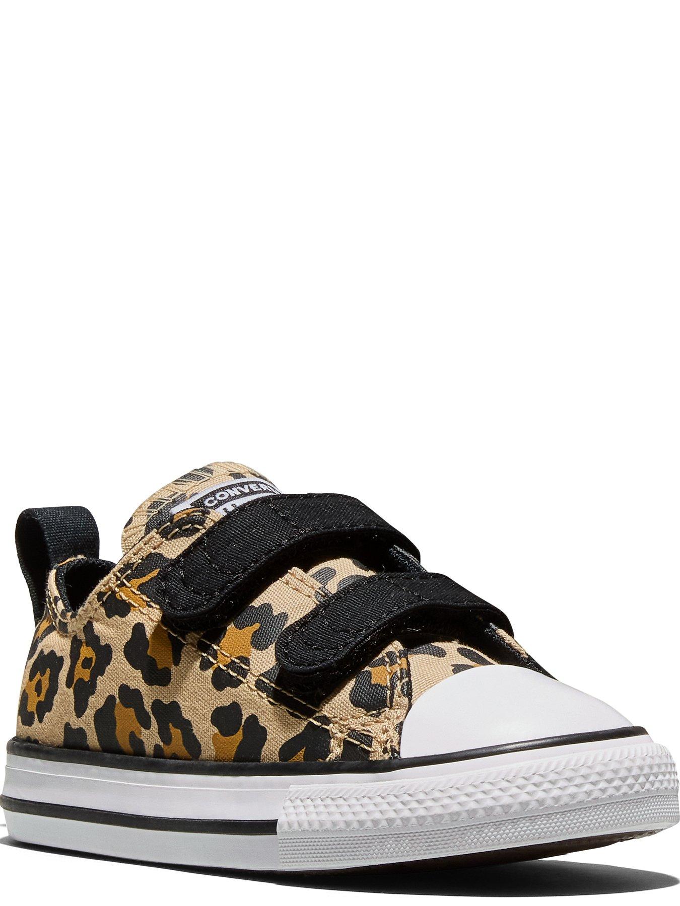 Image 3 of 5 of Converse Infant Leopard Chuck Taylor All Star 2V Trainers - Brown