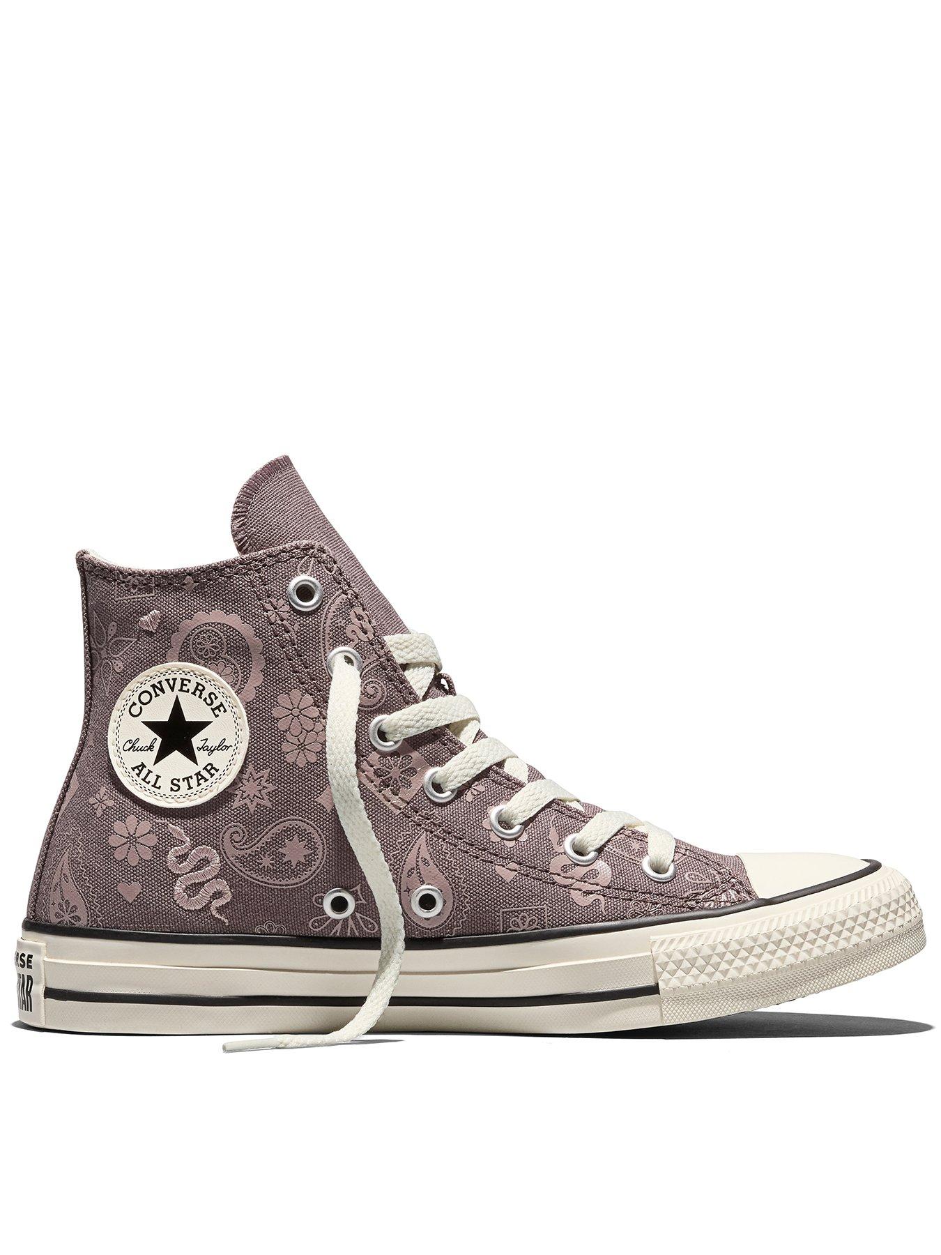 Image 1 of 4 of Converse Junior Chuck Taylor All Star Trainers - Brown