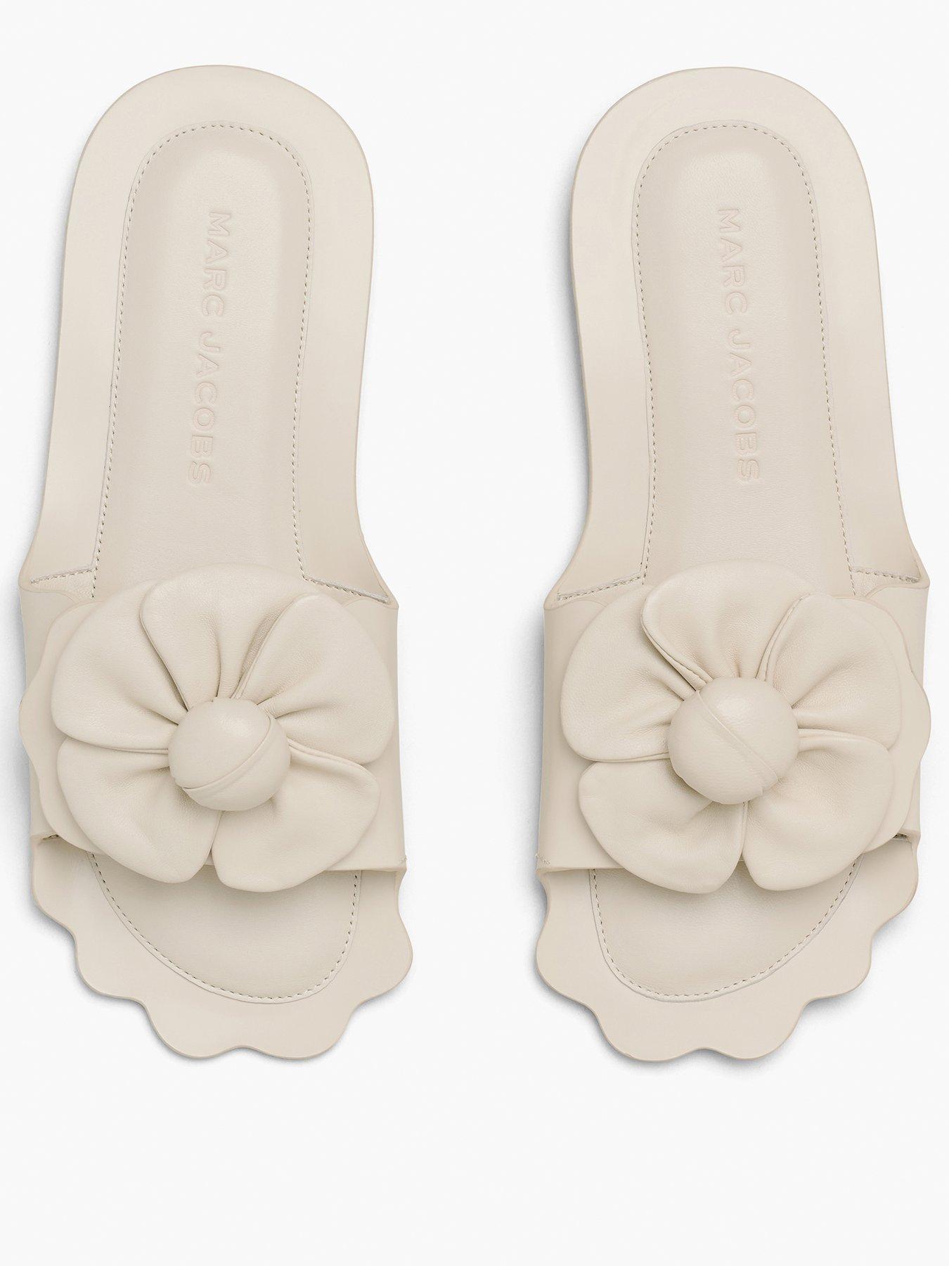 Image 3 of 4 of MARC JACOBS The Daisy Sandals - White