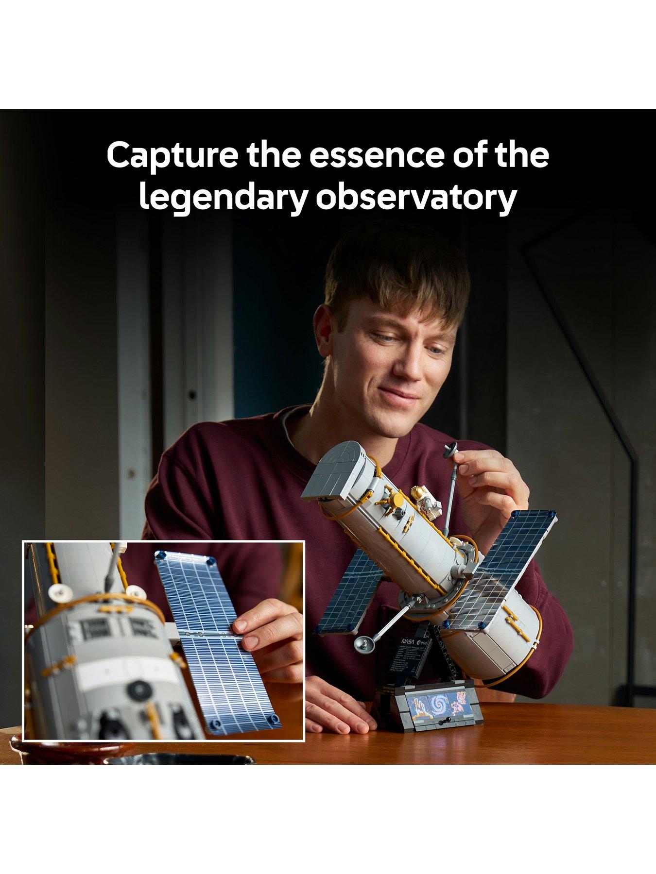 Image 3 of 8 of LEGO Icons Hubble Space Telescope - Science Decor Set&nbsp;11382