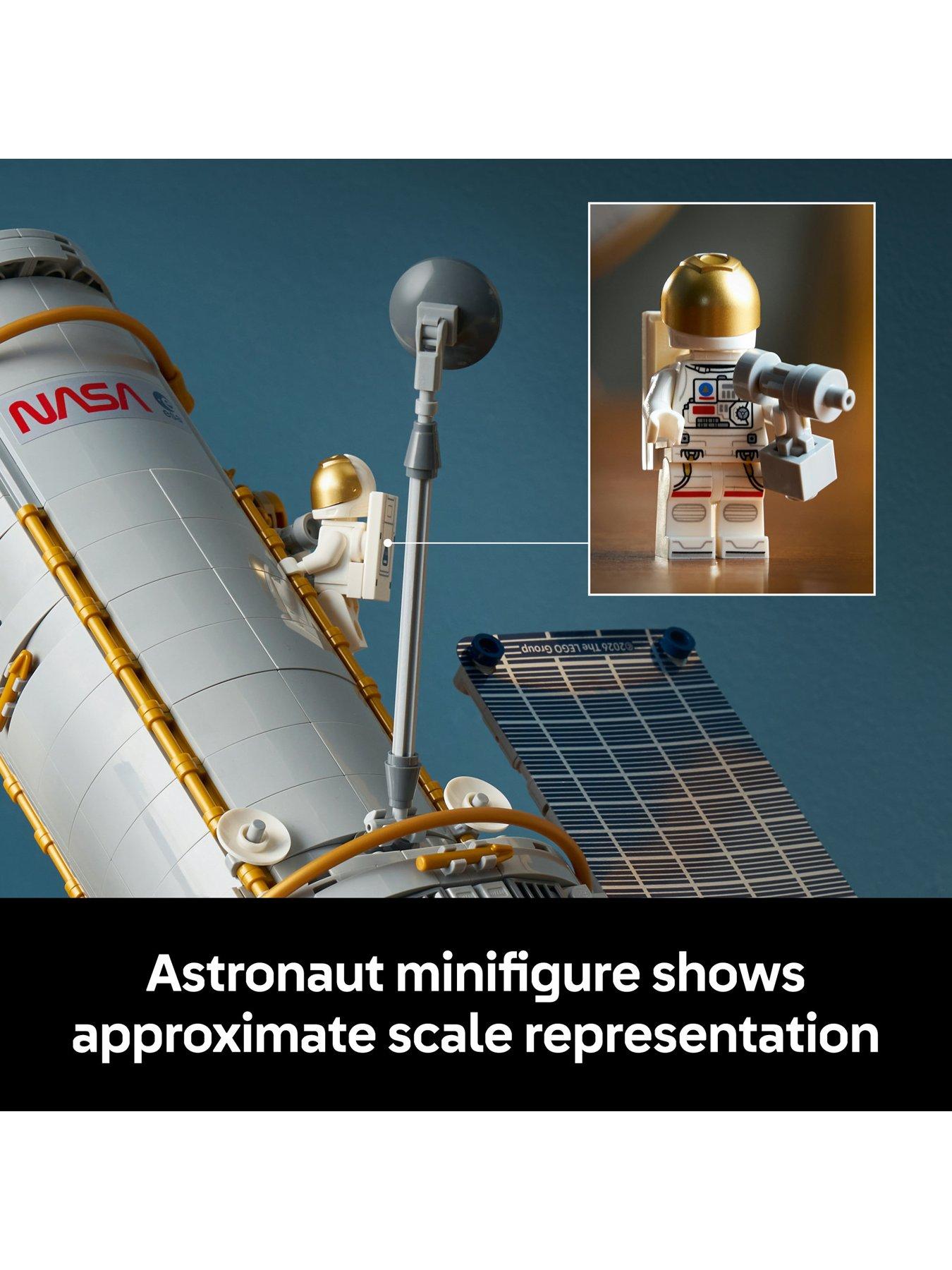 Image 5 of 8 of LEGO Icons Hubble Space Telescope - Science Decor Set&nbsp;11382