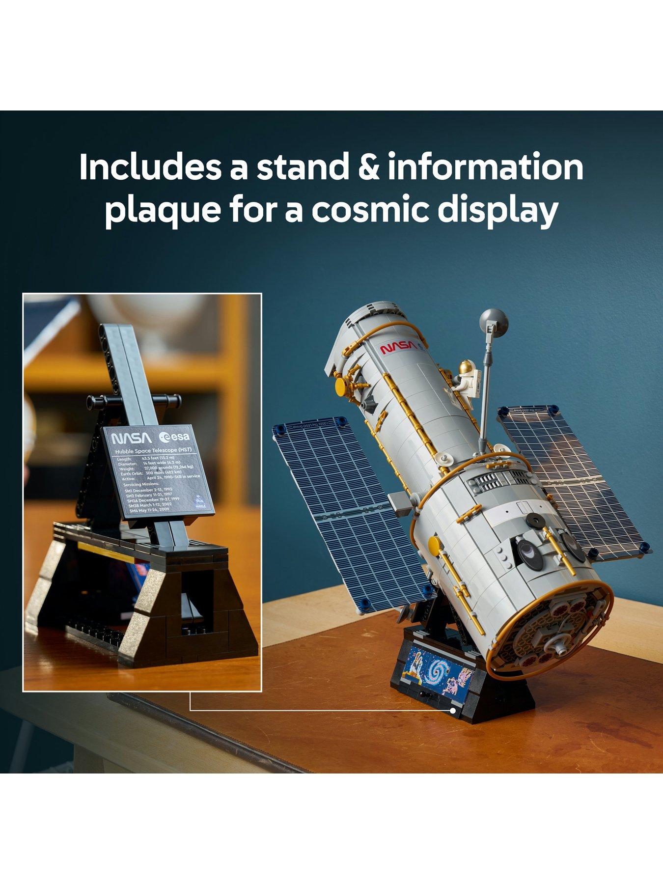 Image 6 of 8 of LEGO Icons Hubble Space Telescope - Science Decor Set&nbsp;11382