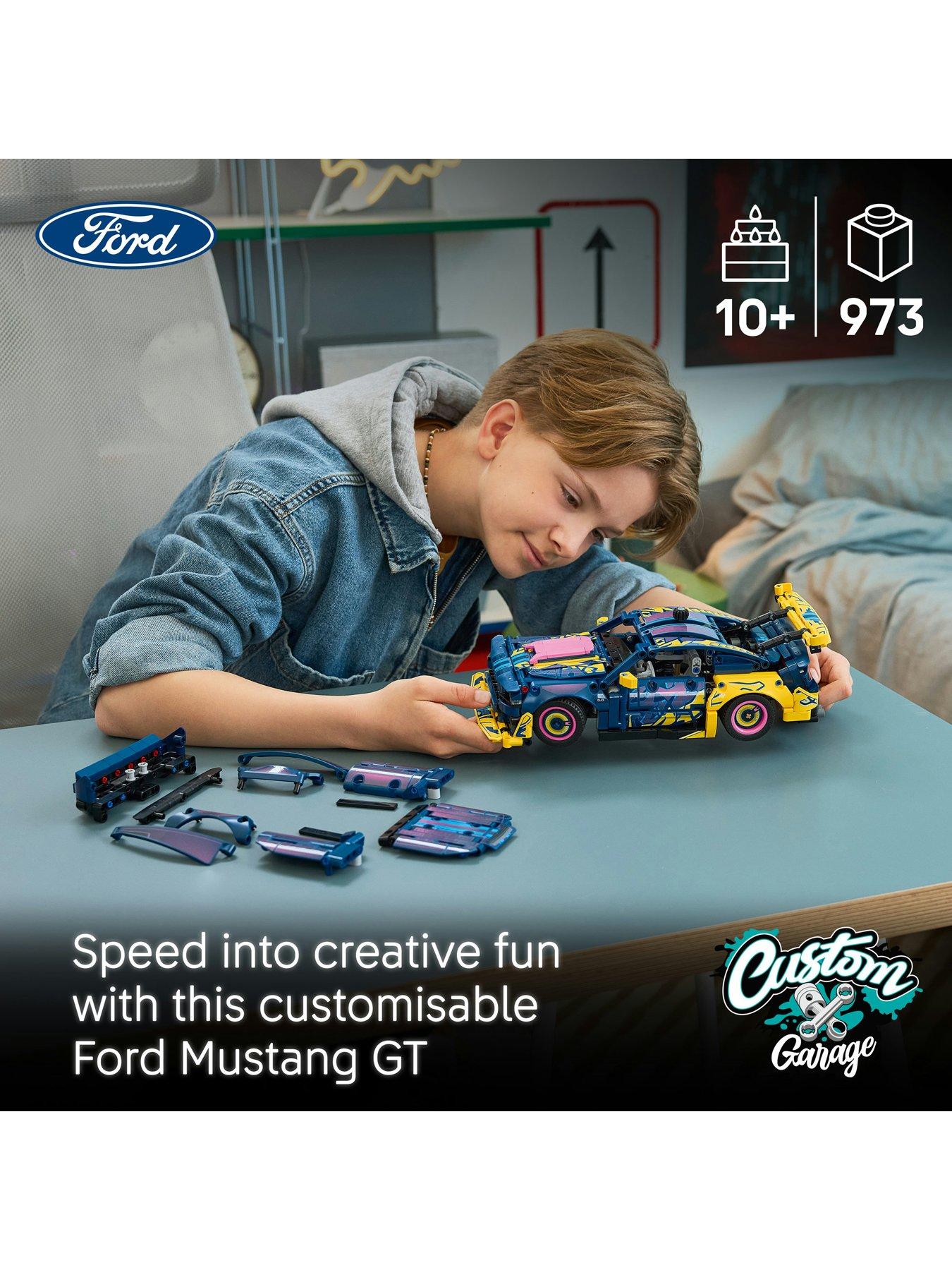 Image 2 of 8 of LEGO Technic Ford Car 42236
