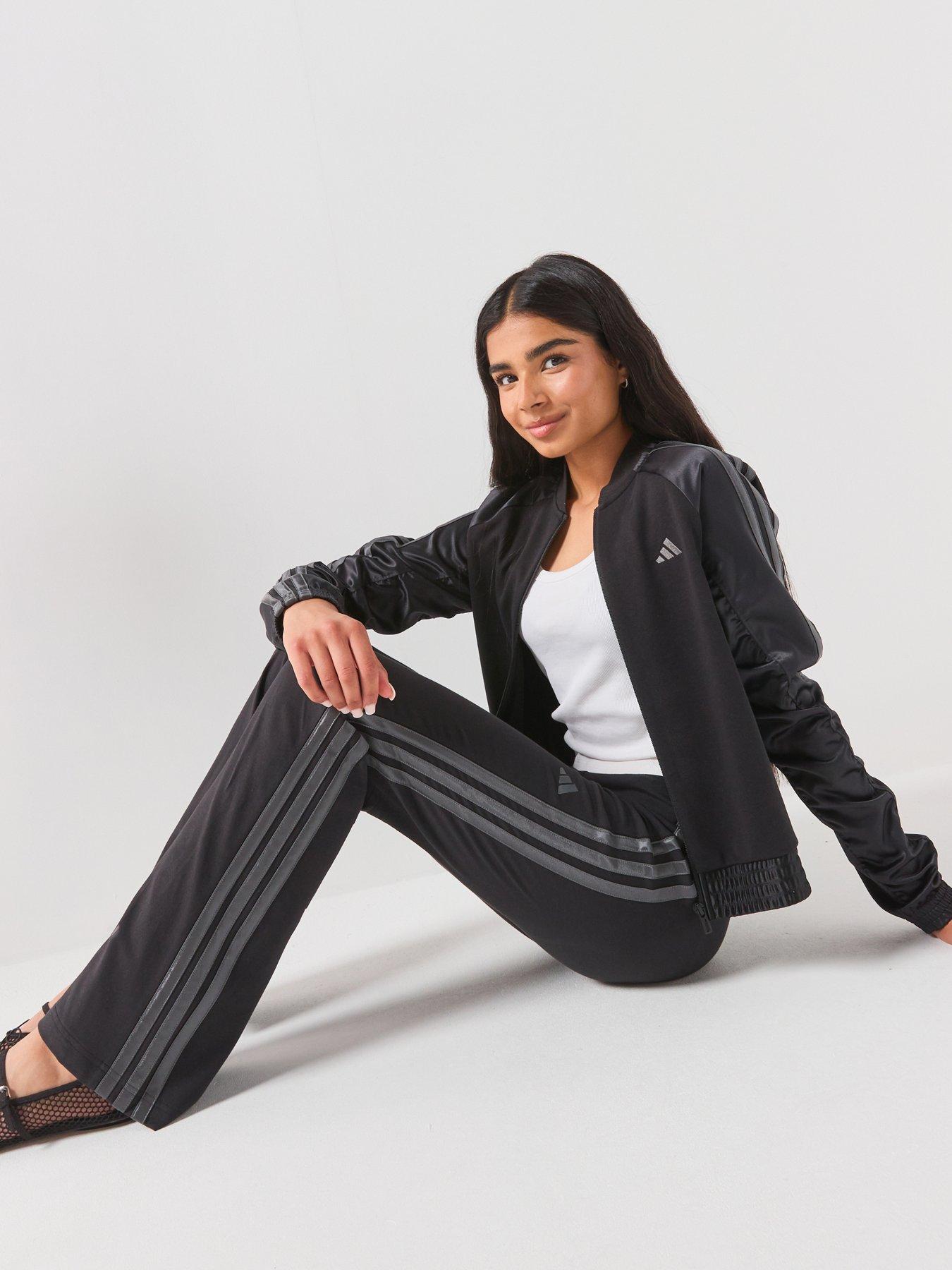 Image 5 of 6 of adidas Sportswear Junior Girls Flared Leggings - Black
