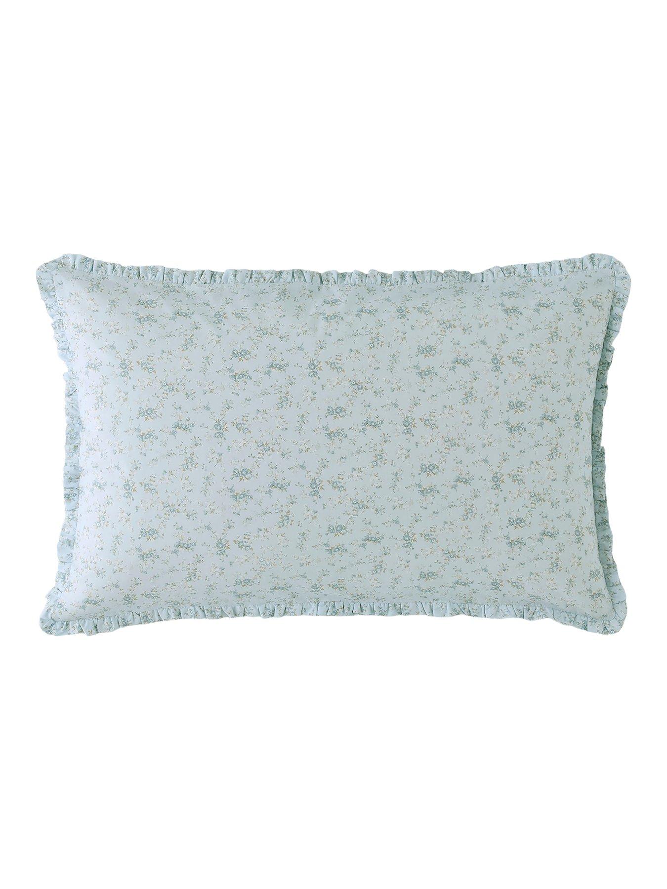 Image 3 of 5 of Shabby Chic Georgie Quilt Set