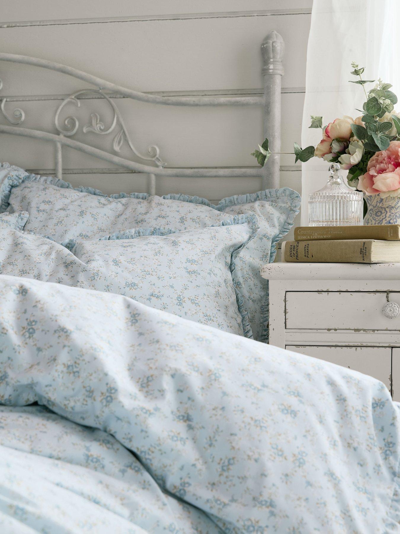Image 4 of 5 of Shabby Chic Georgie Quilt Set