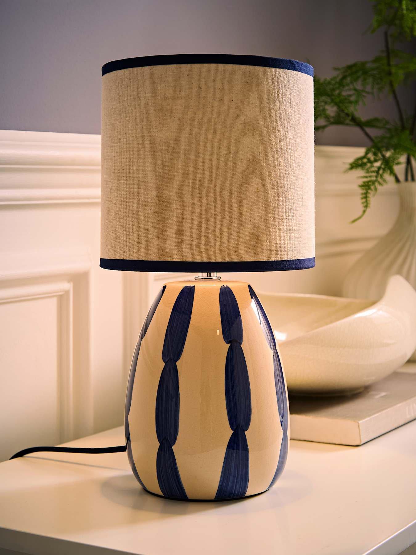 Image 5 of 6 of ValueLights Brynn Natural And Navy Ceramic Stripe Table Lamp