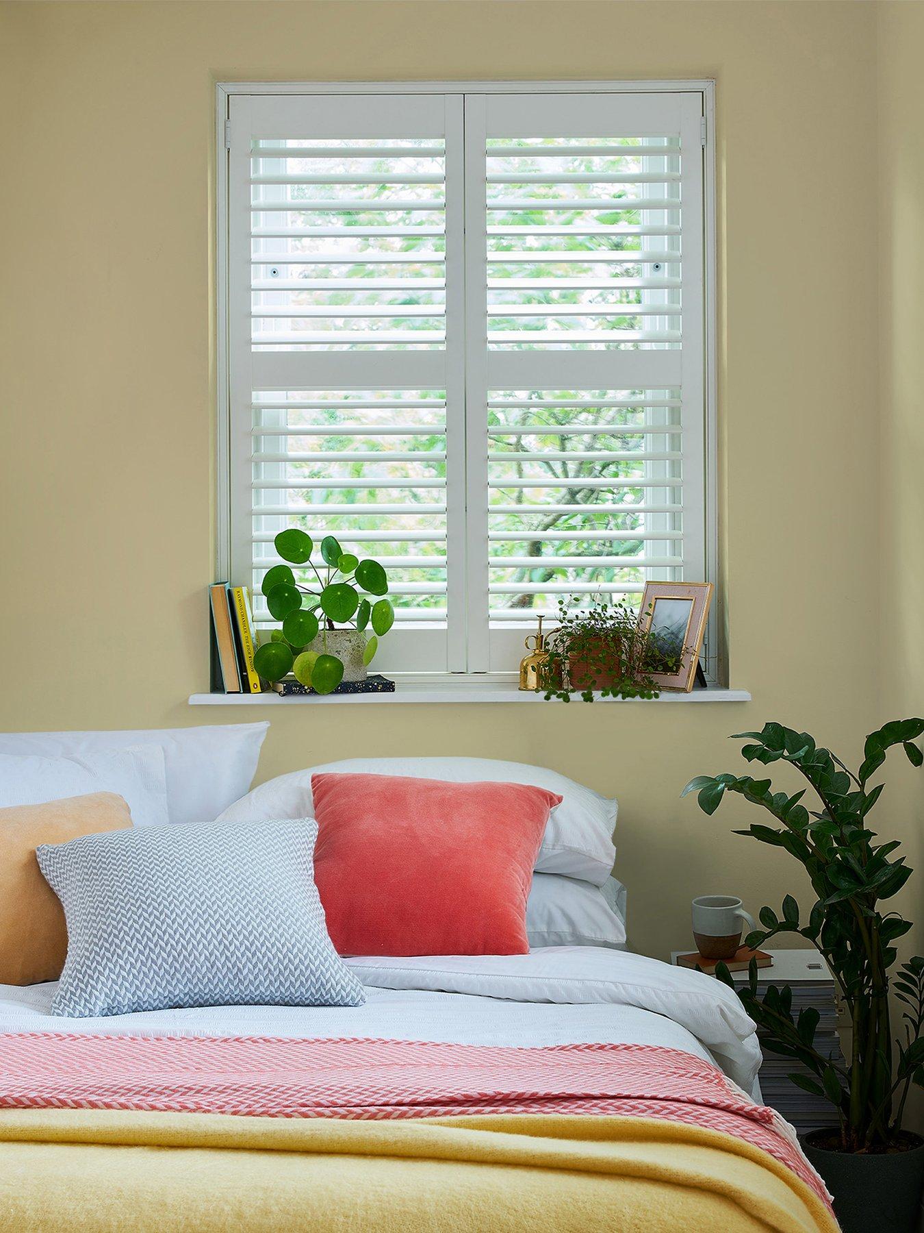 Image 4 of 4 of Laura Ashley Matt Emulsion Sunshine 2.5l Paint