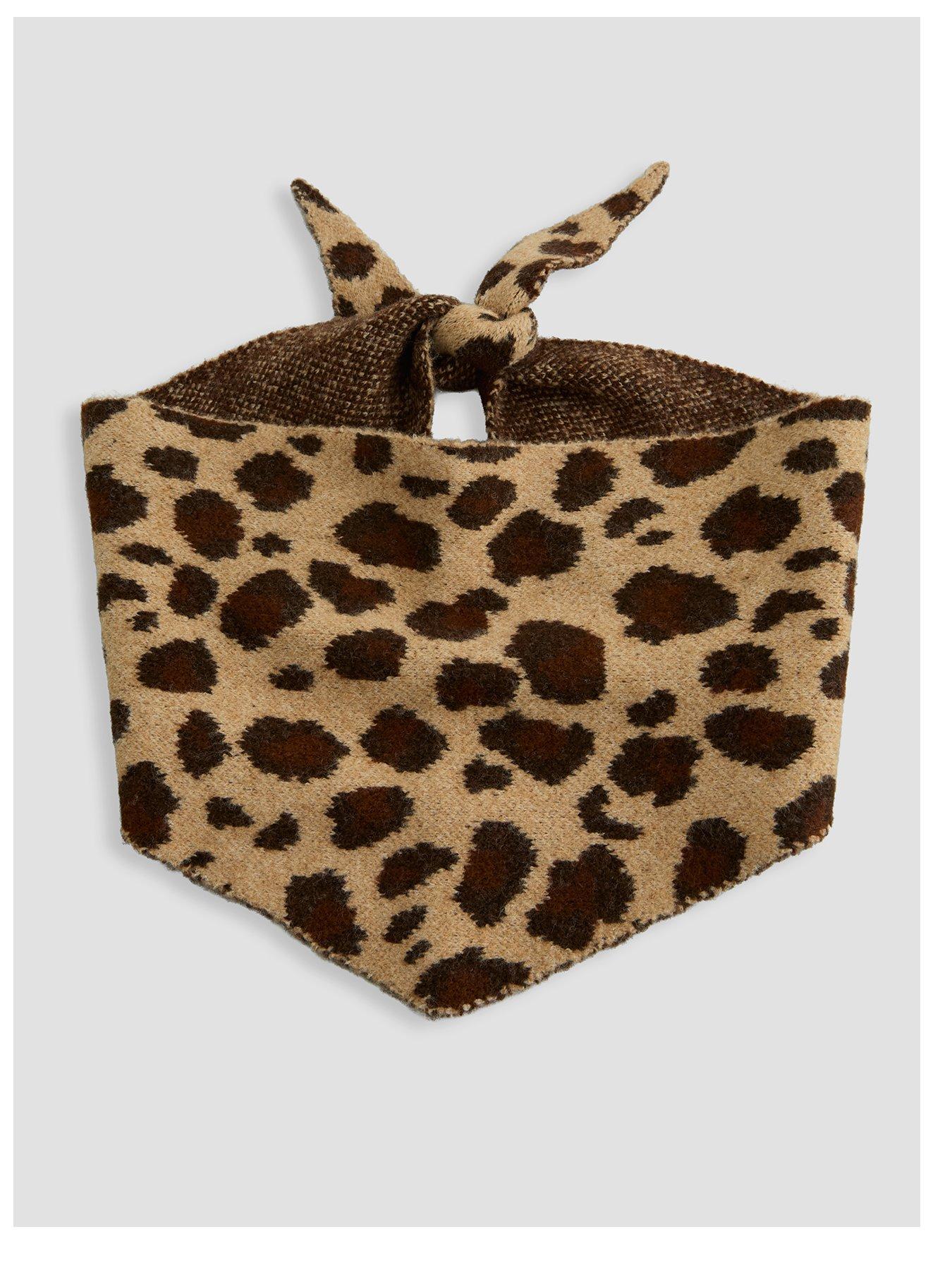 Image 1 of 5 of The Very Collection Girls Leopard Triangle Knit Scarf