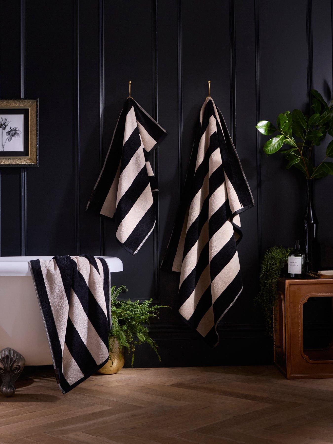 Image 3 of 4 of Laurence Llewelyn-Bowen Festivo Stripe Towel Collection Black
