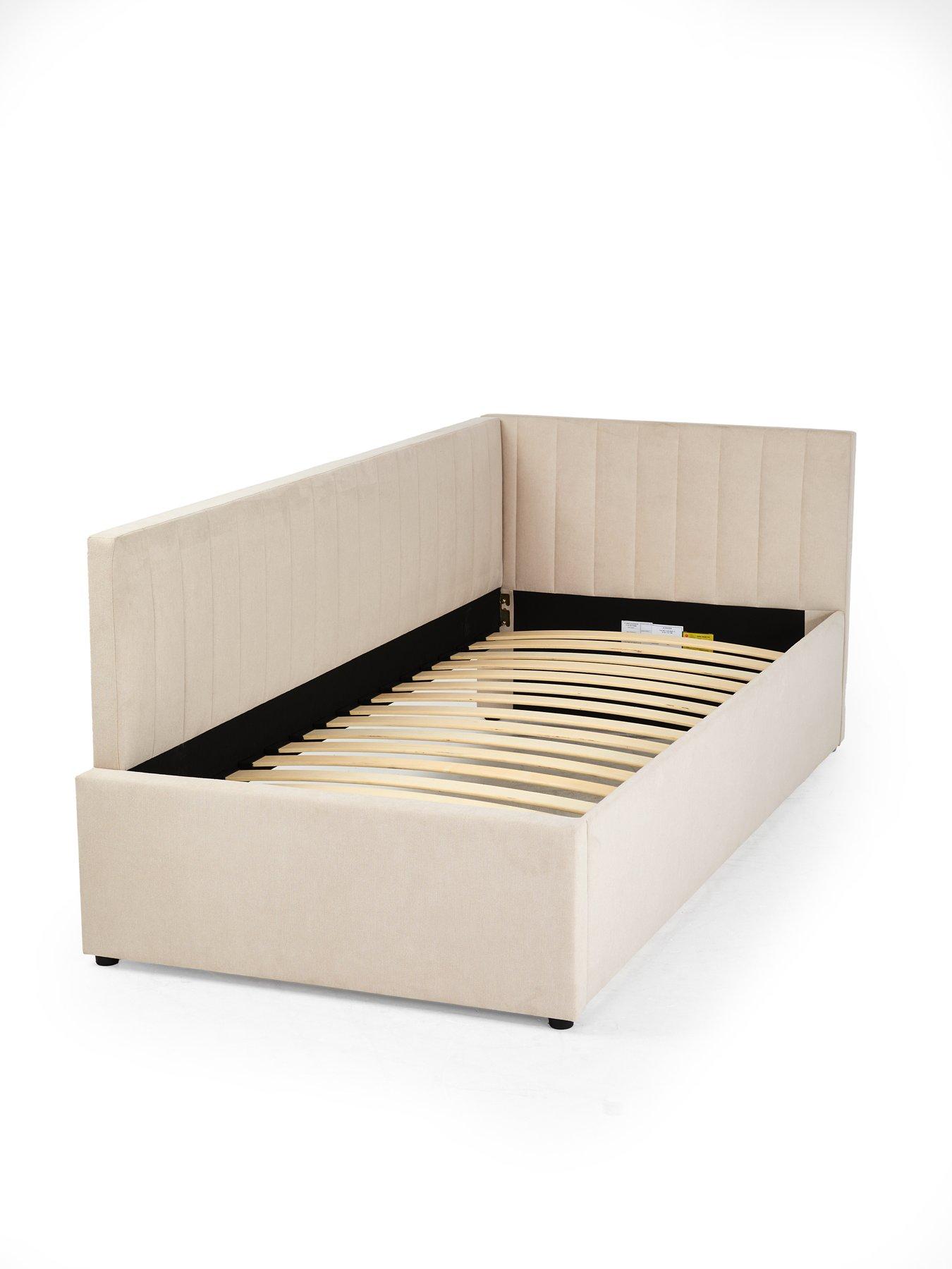 Image 3 of 7 of The Very Collection Cabo Connect Day Bed