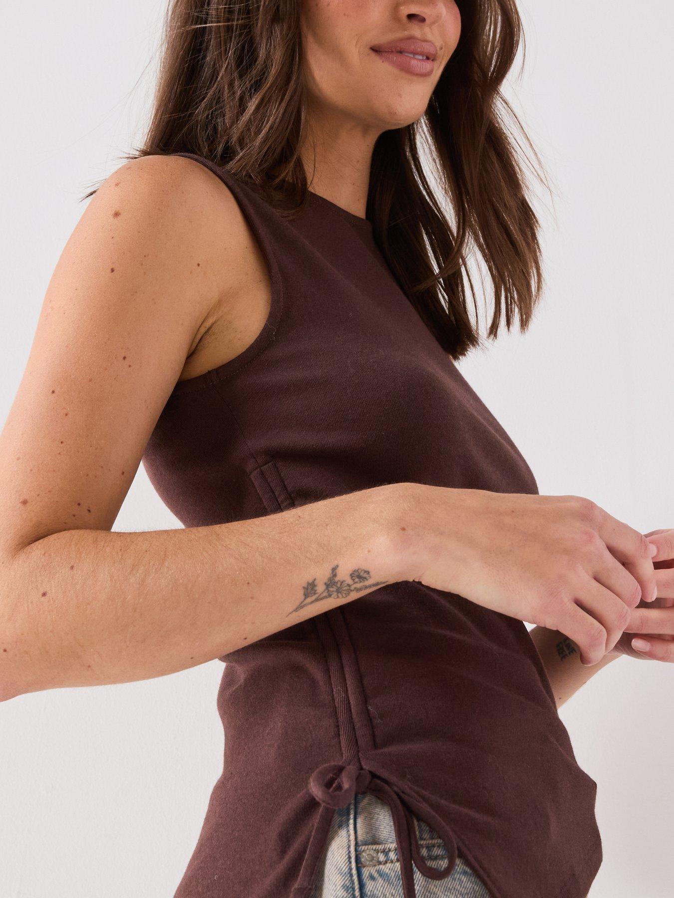 Image 6 of 6 of Levi's Alila Asymmetrical Sl Top